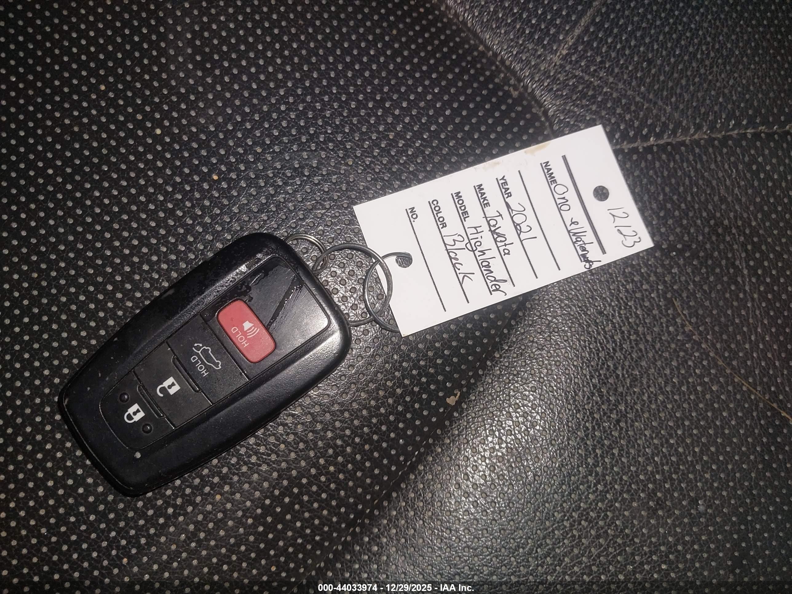 TOYOTA HIGHLANDER image 11