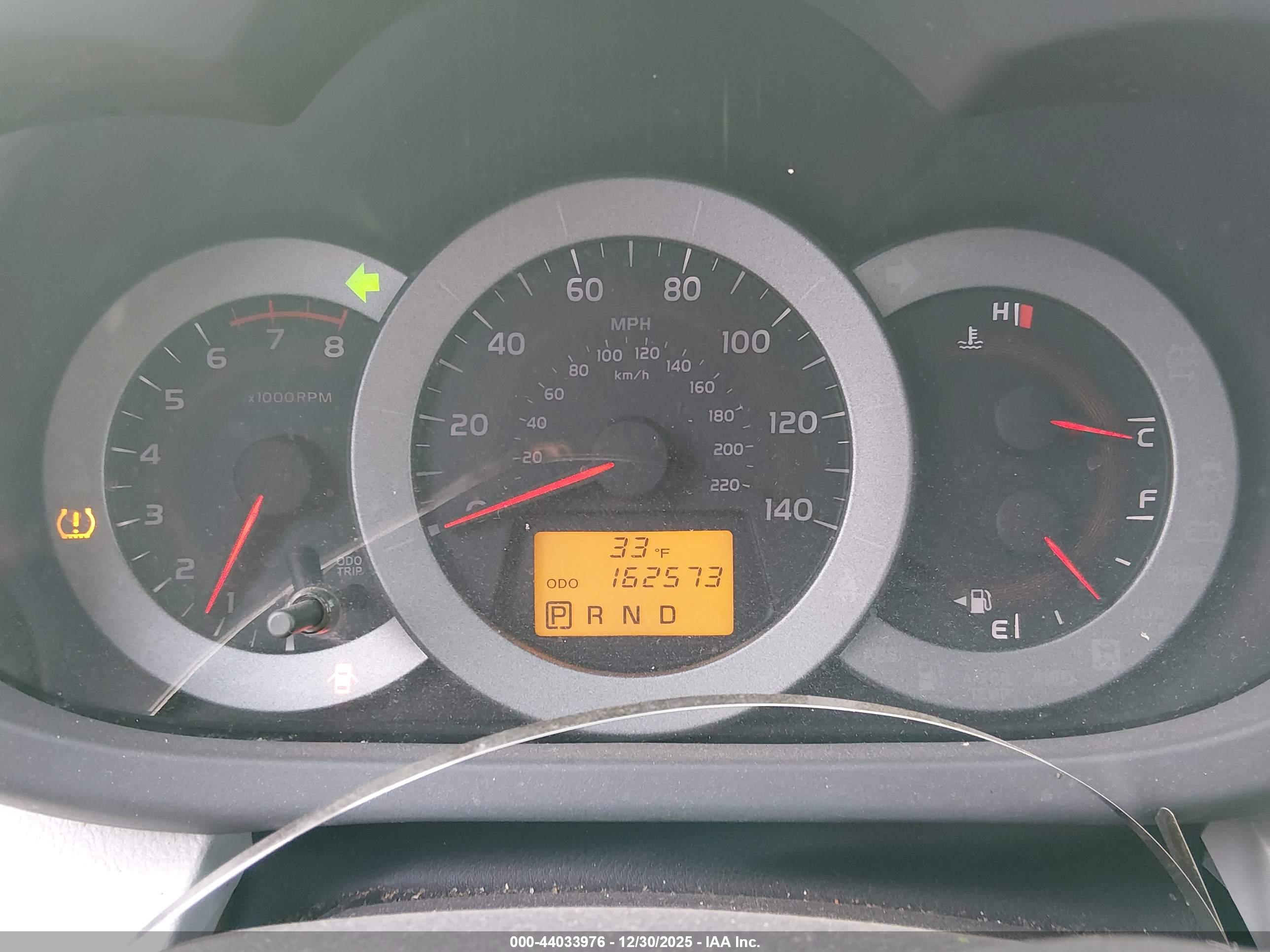 TOYOTA RAV4 image 7