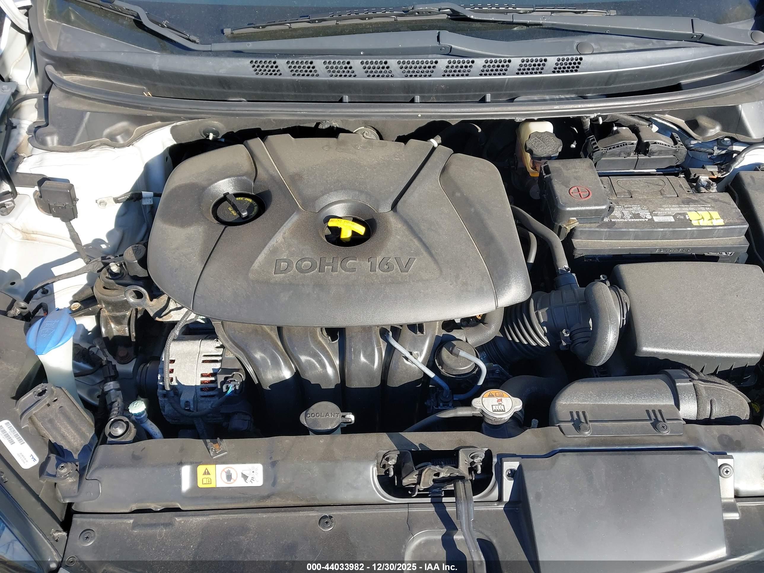 HYUNDAI ELANTRA image 10