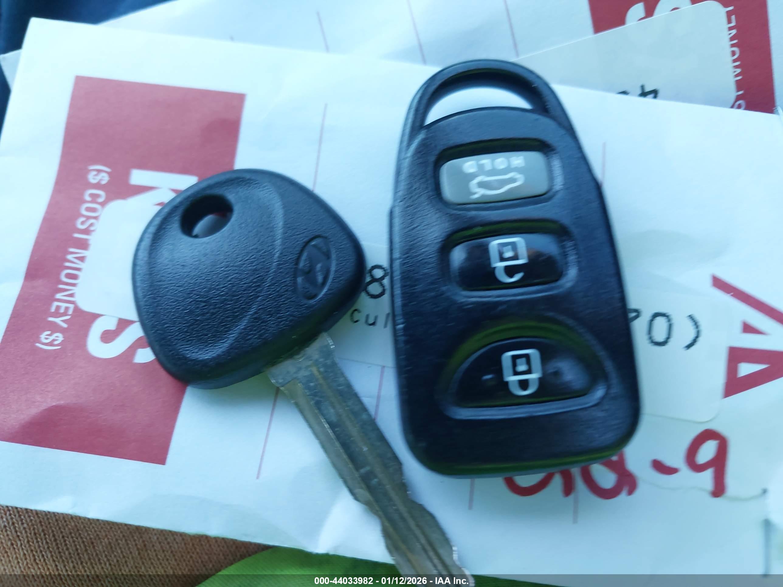HYUNDAI ELANTRA image 11