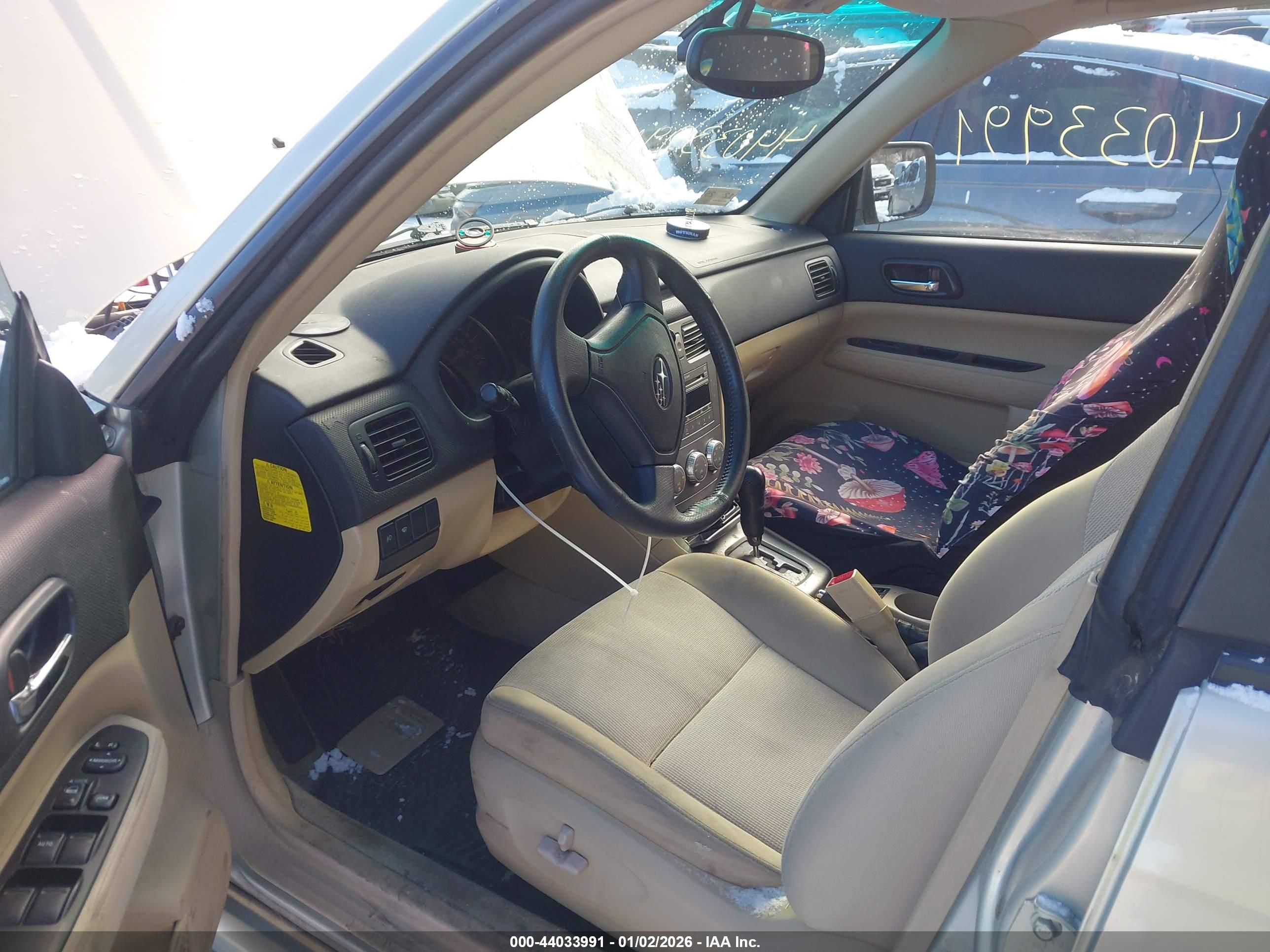SUBARU FORESTER image 5