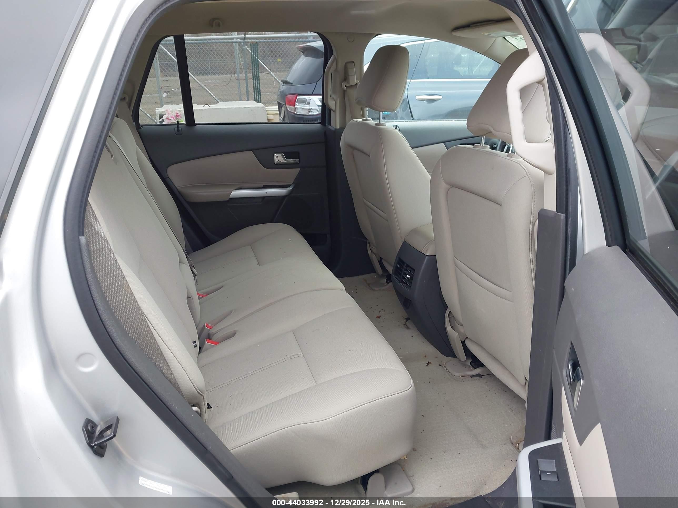 FORD EDGE image 8
