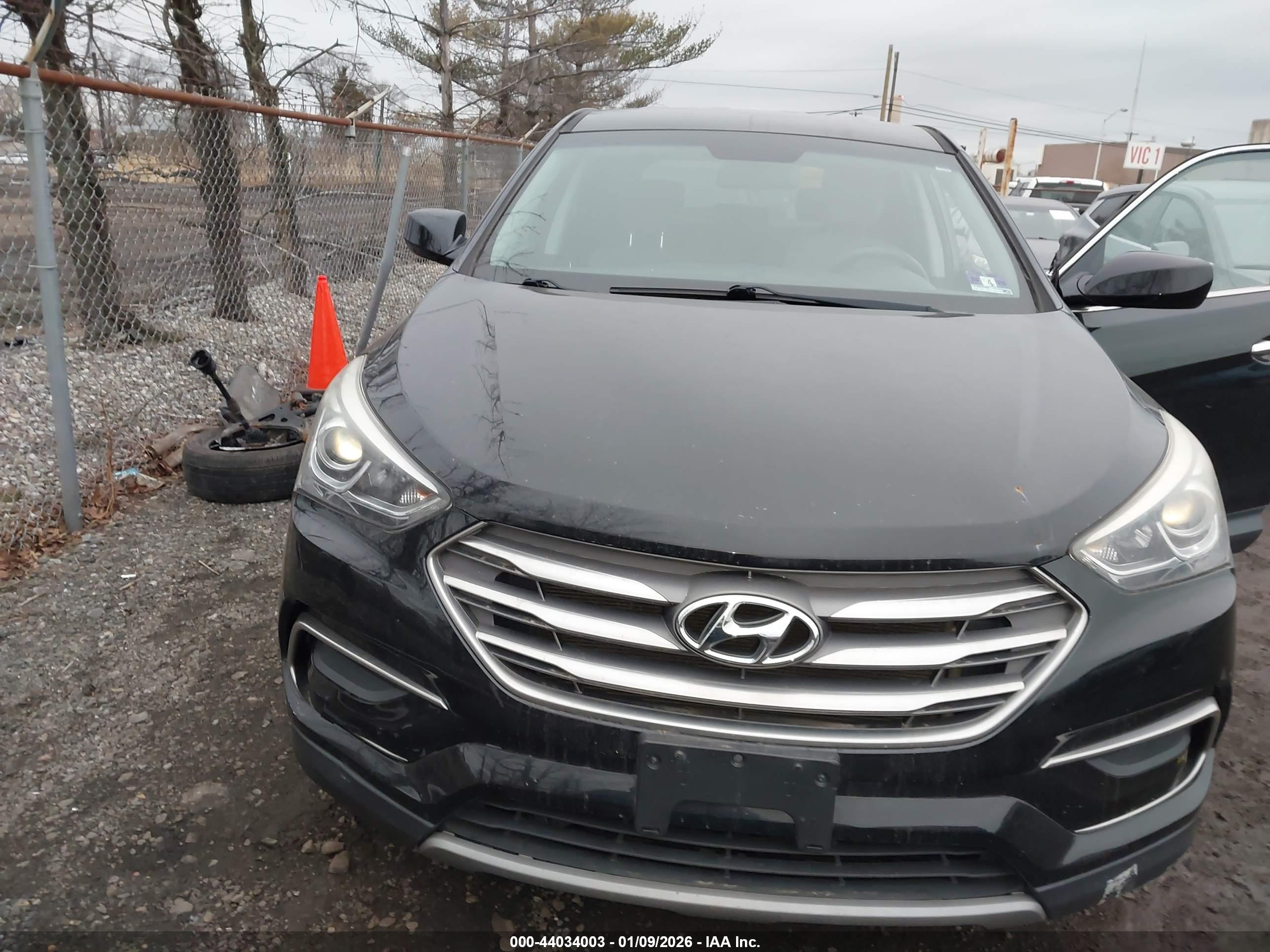 HYUNDAI SANTA image 6