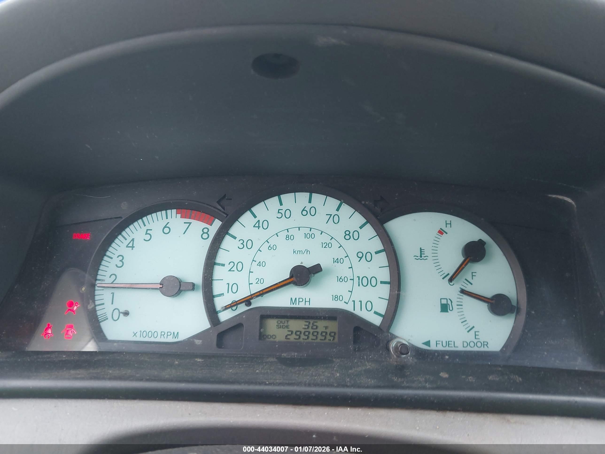 TOYOTA COROLLA image 7
