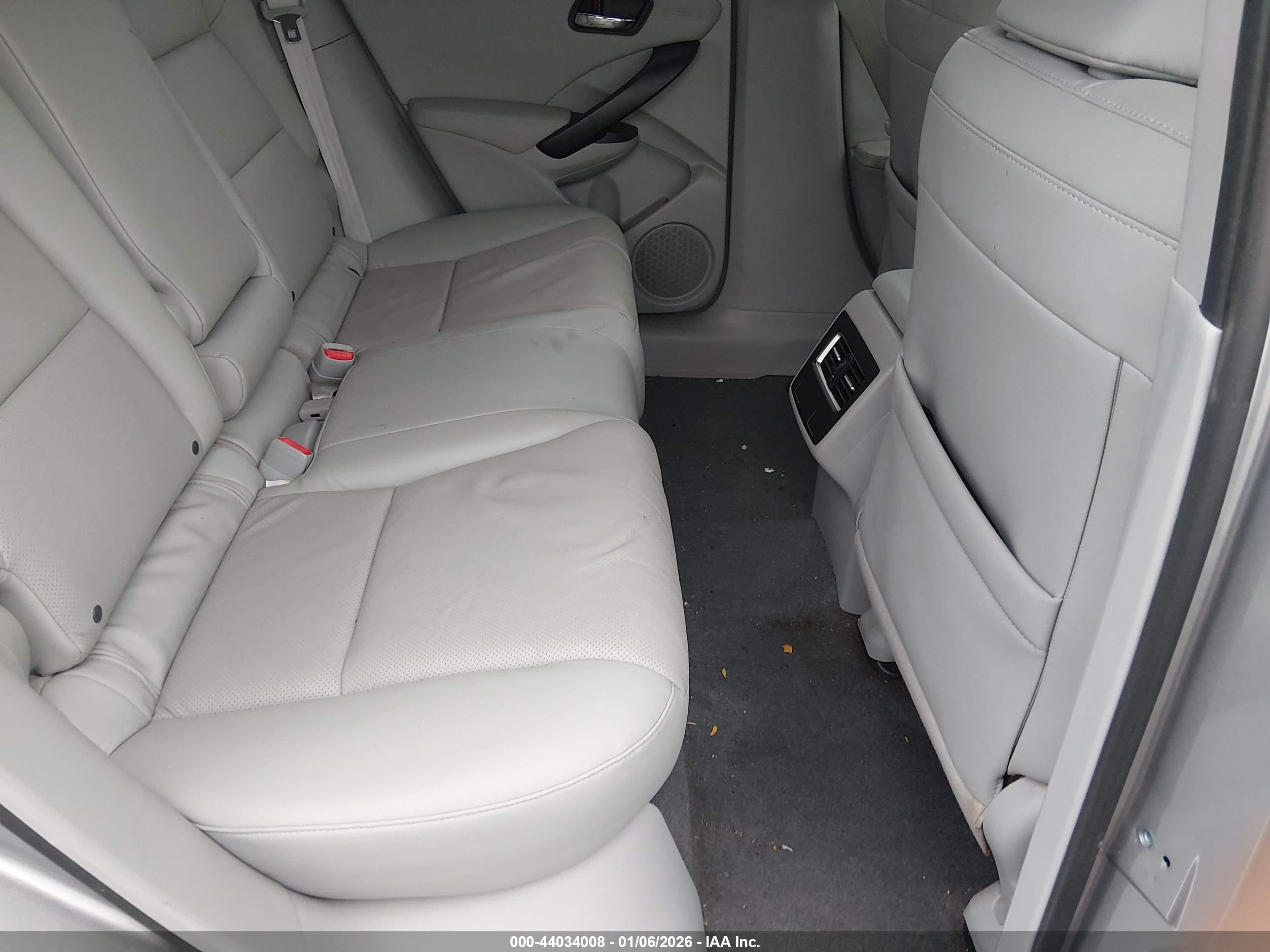 ACURA RDX image 8