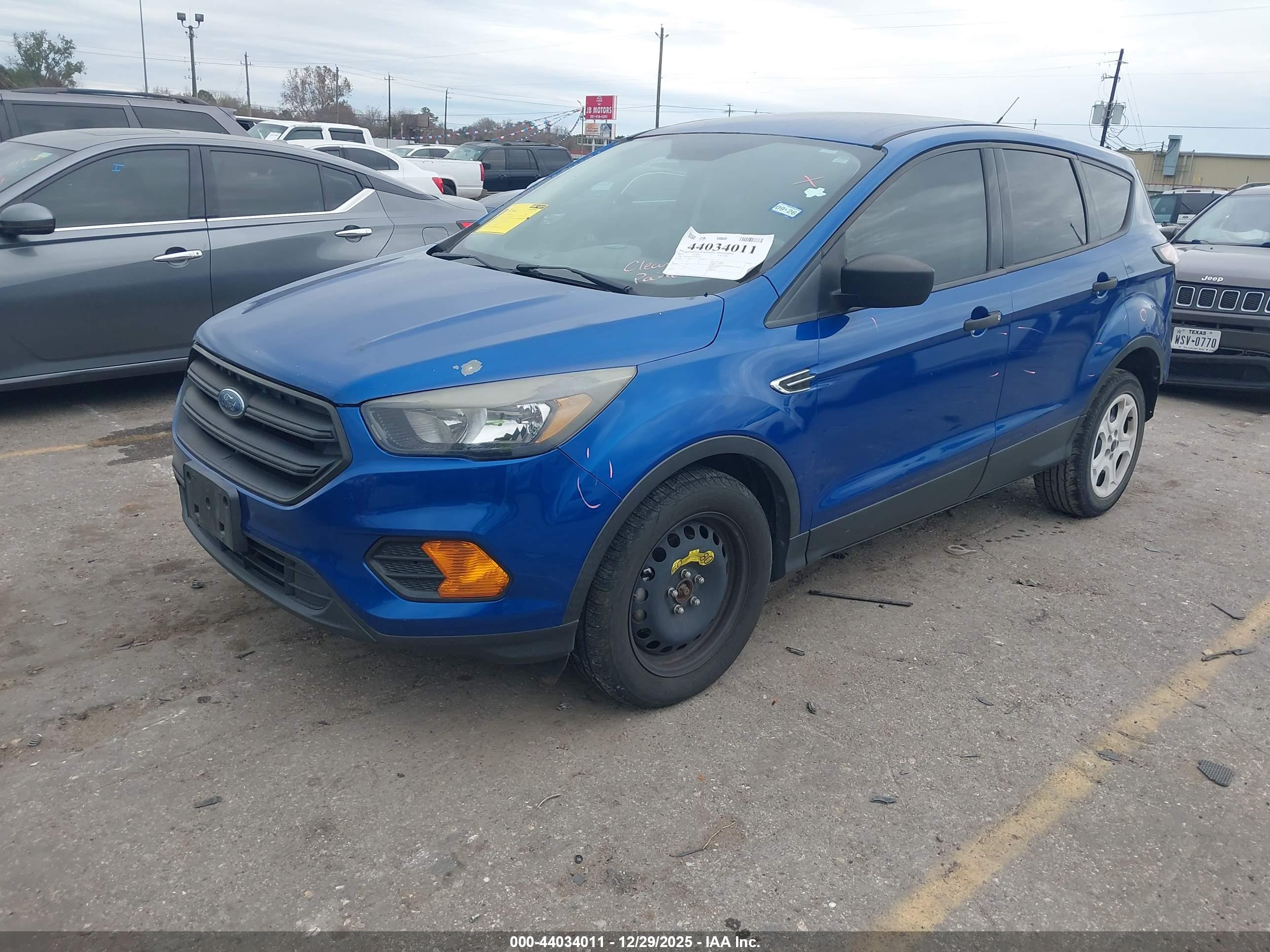 FORD ESCAPE image 2