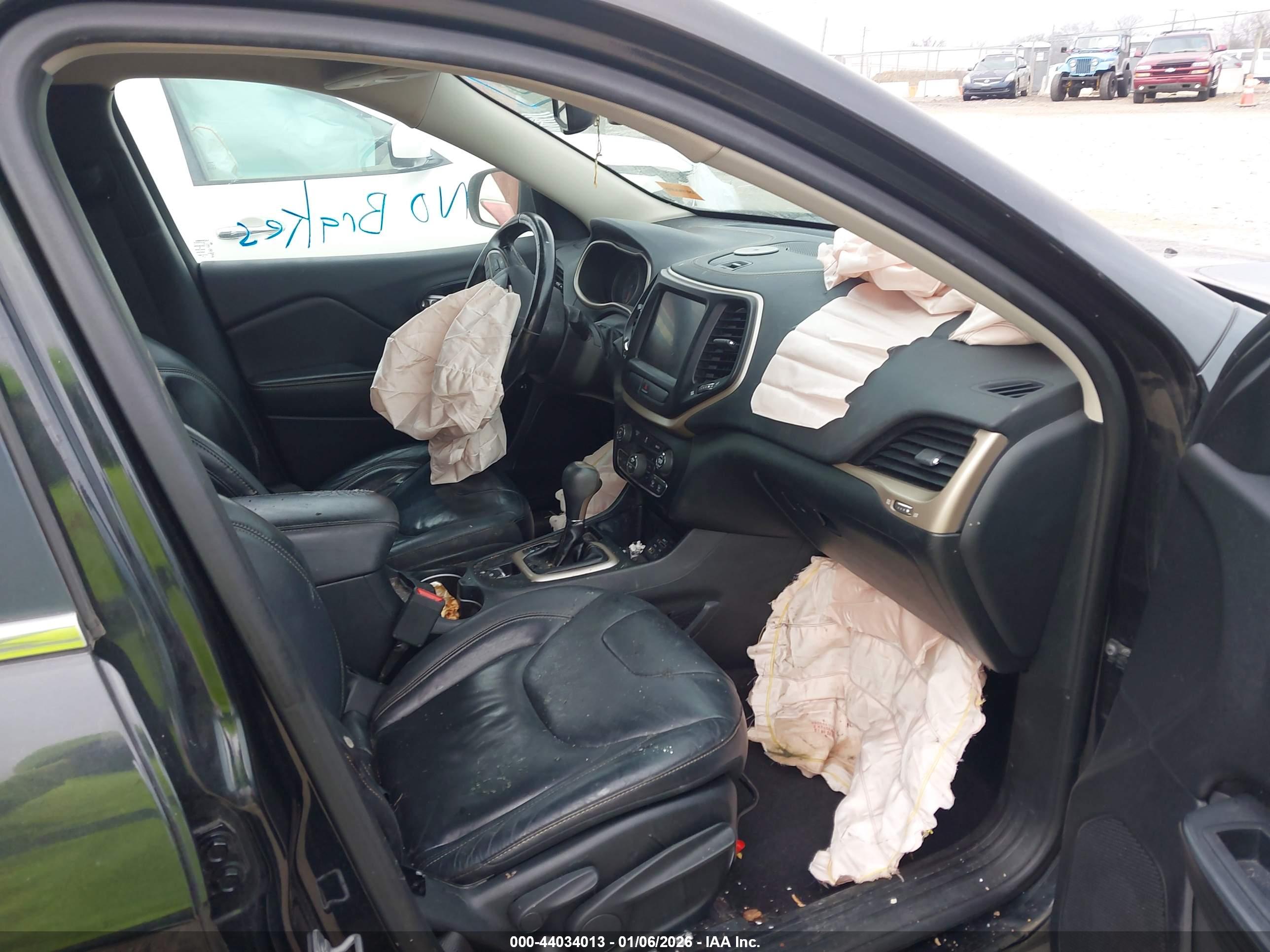 JEEP CHEROKEE image 5