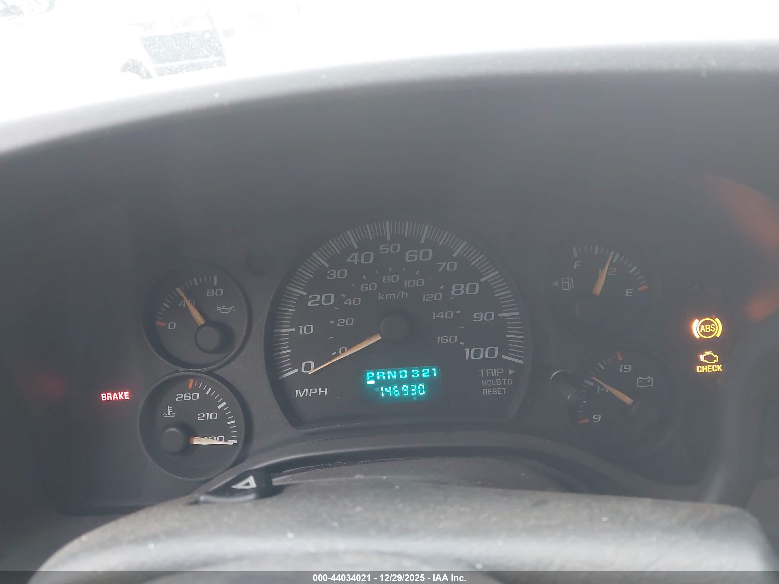 GMC SAVANA image 7