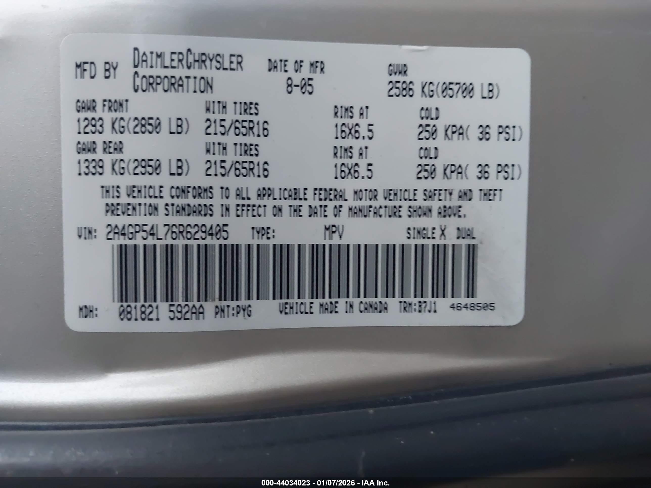 CHRYSLER TOWN image 9