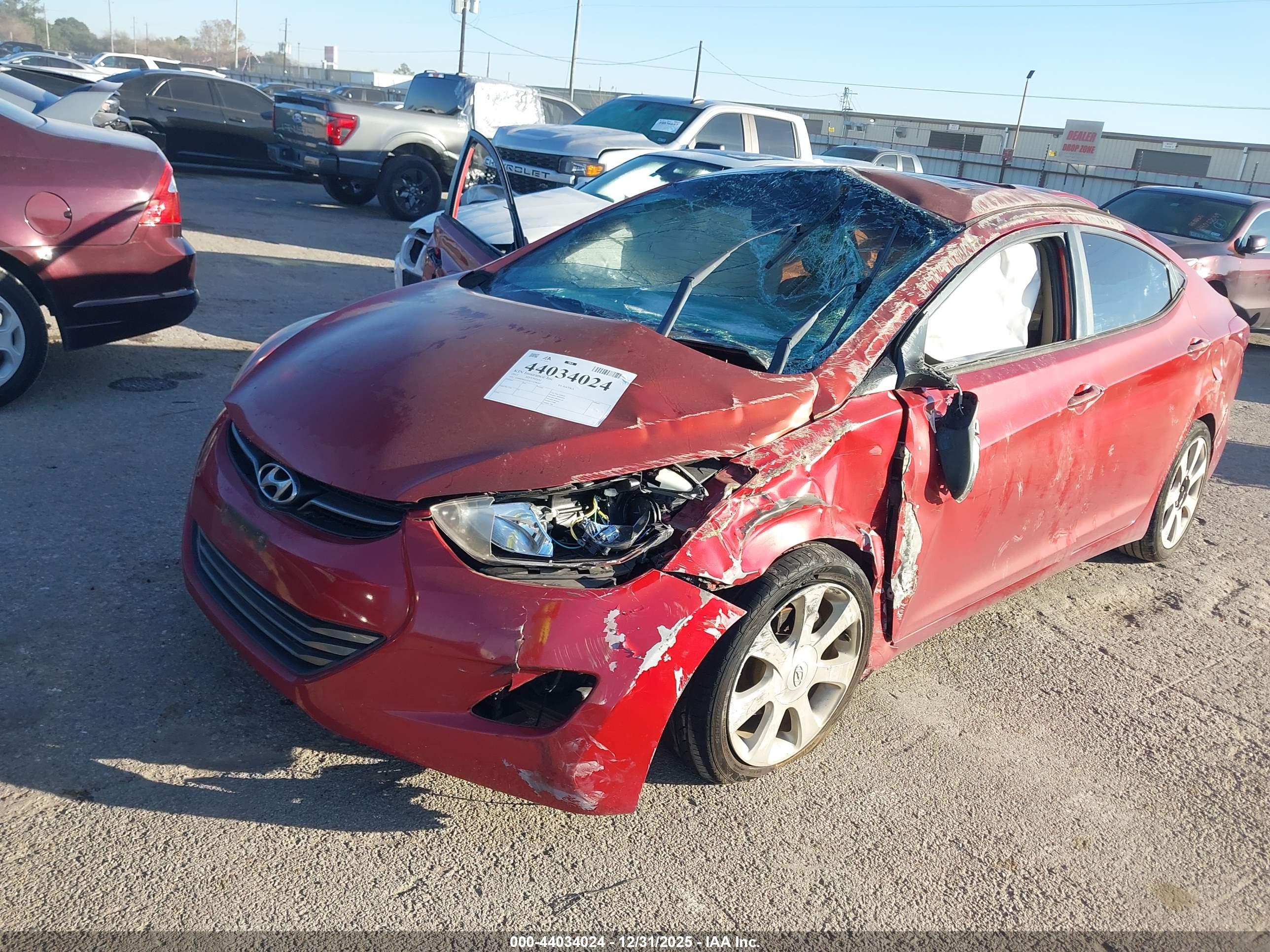 HYUNDAI ELANTRA image 2