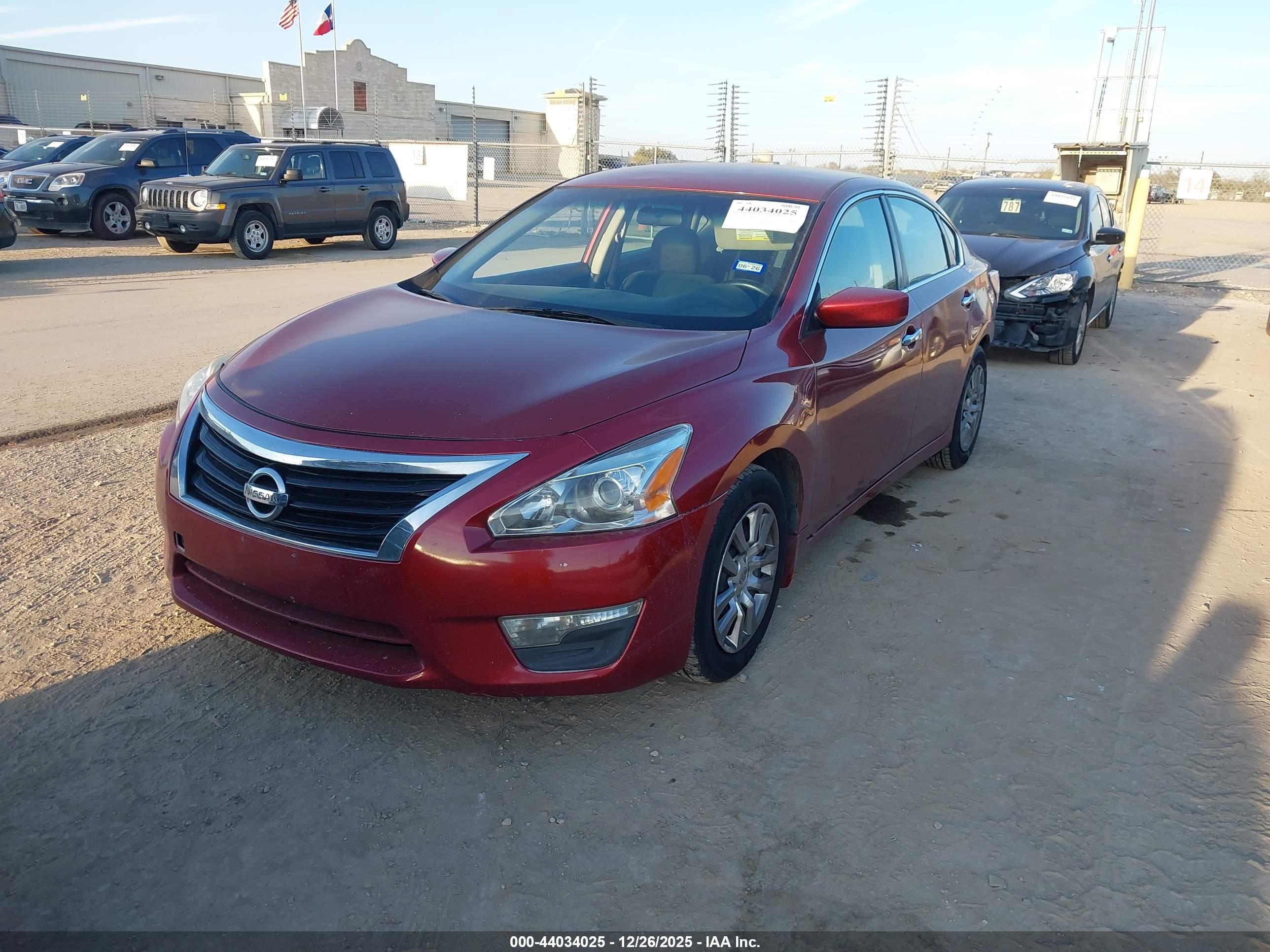 NISSAN ALTIMA image 2