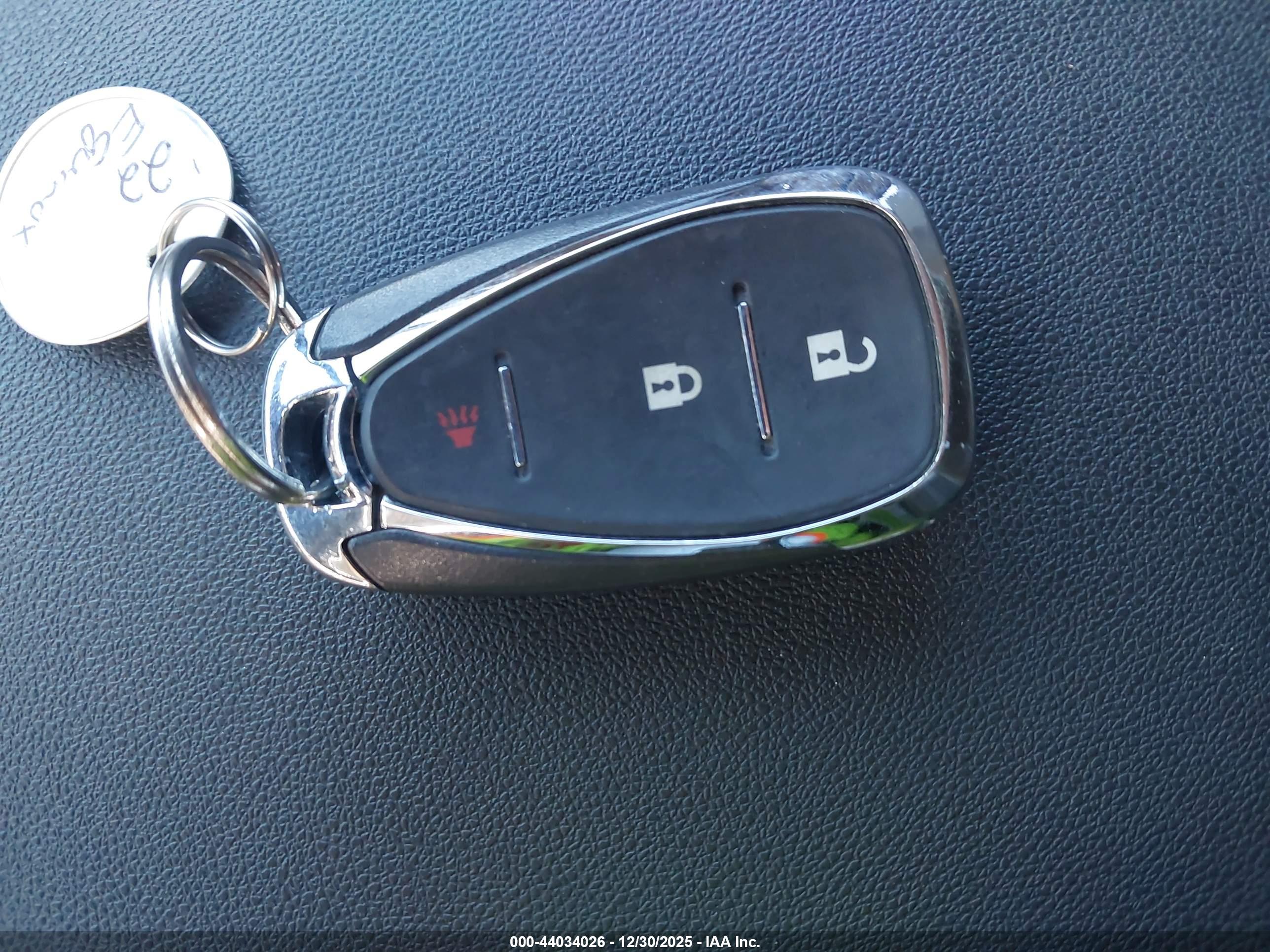 CHEVROLET EQUINOX image 11