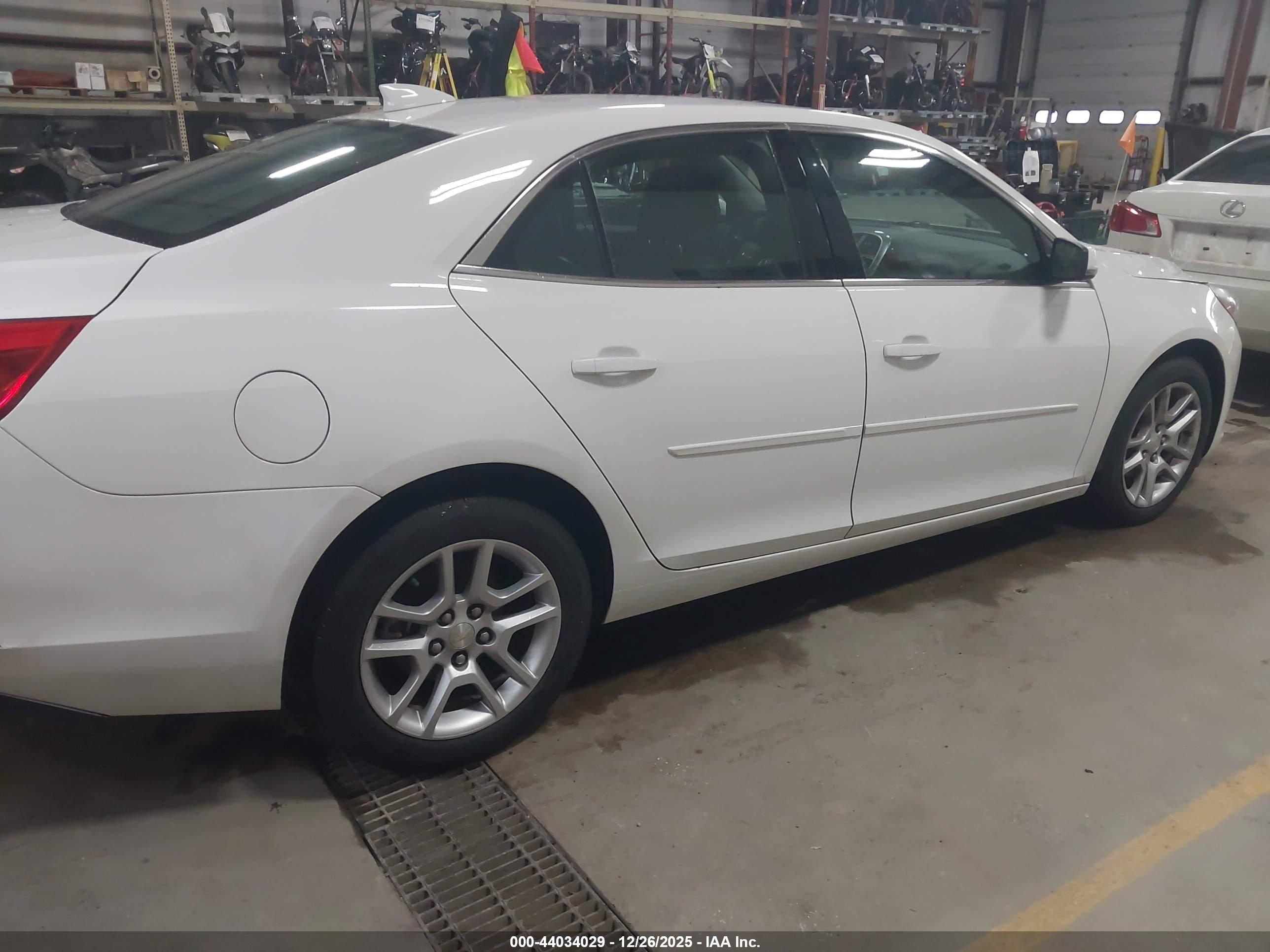 CHEVROLET MALIBU image 4