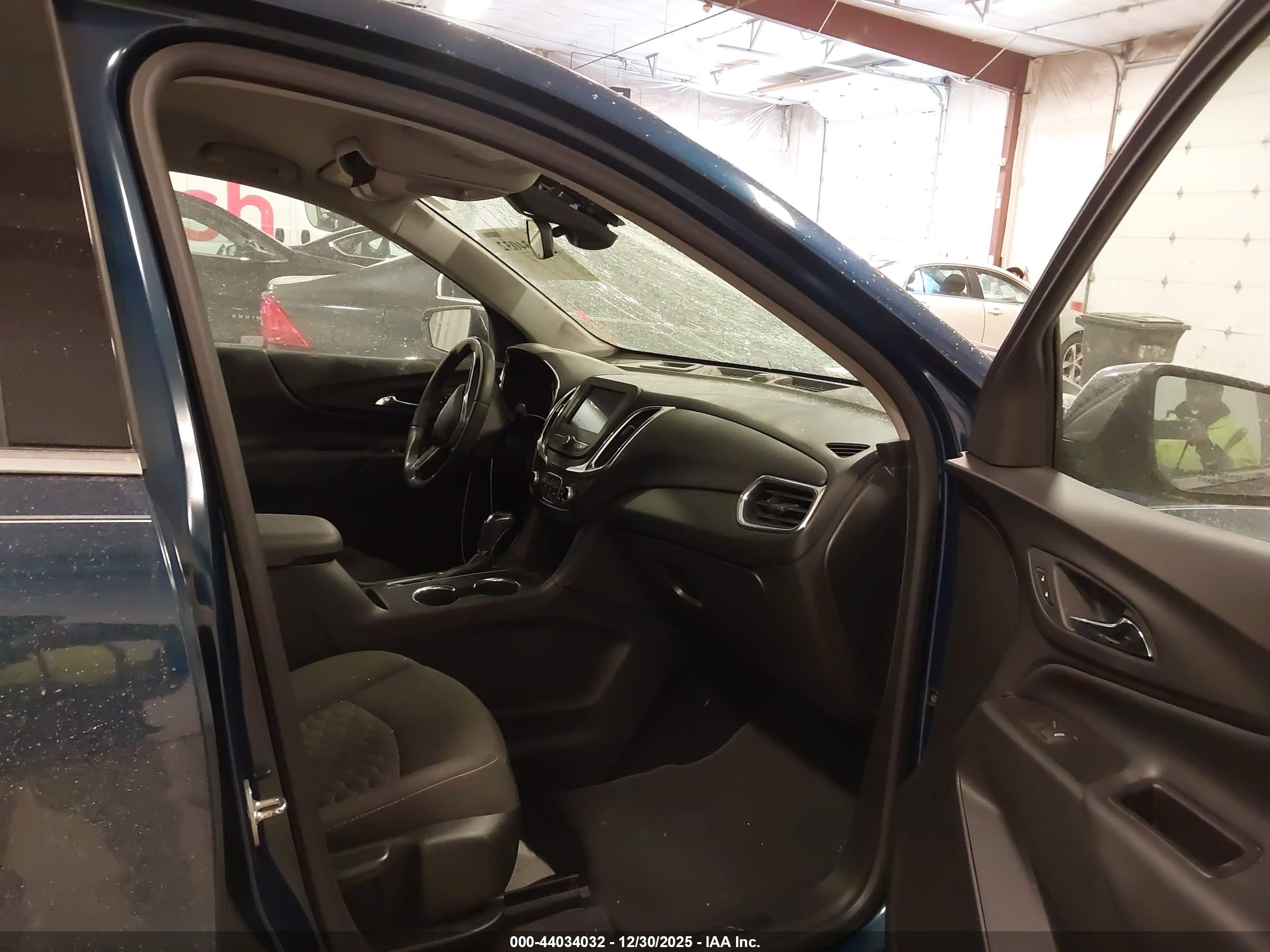 CHEVROLET EQUINOX image 5