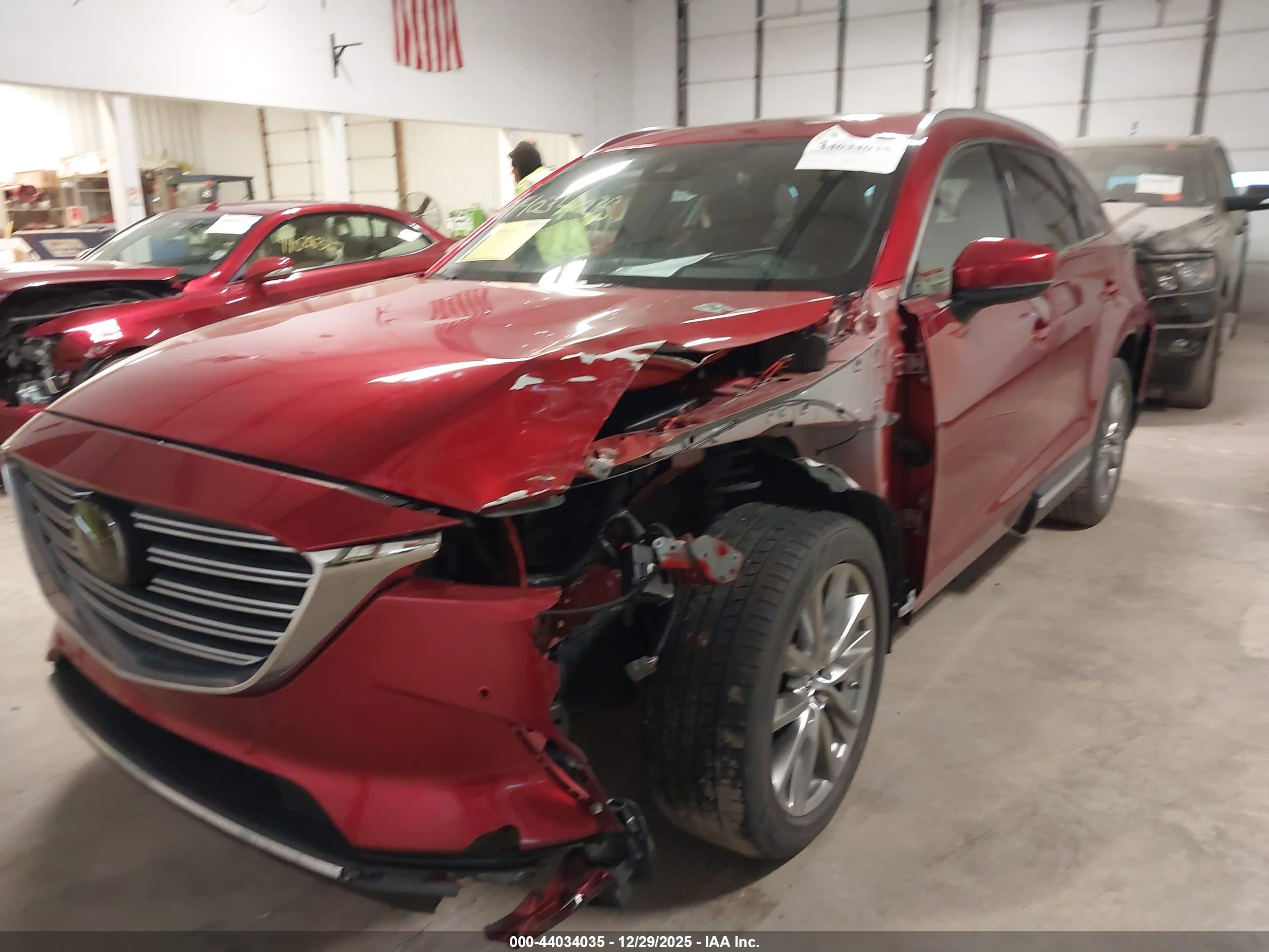 MAZDA CX-9 image 2