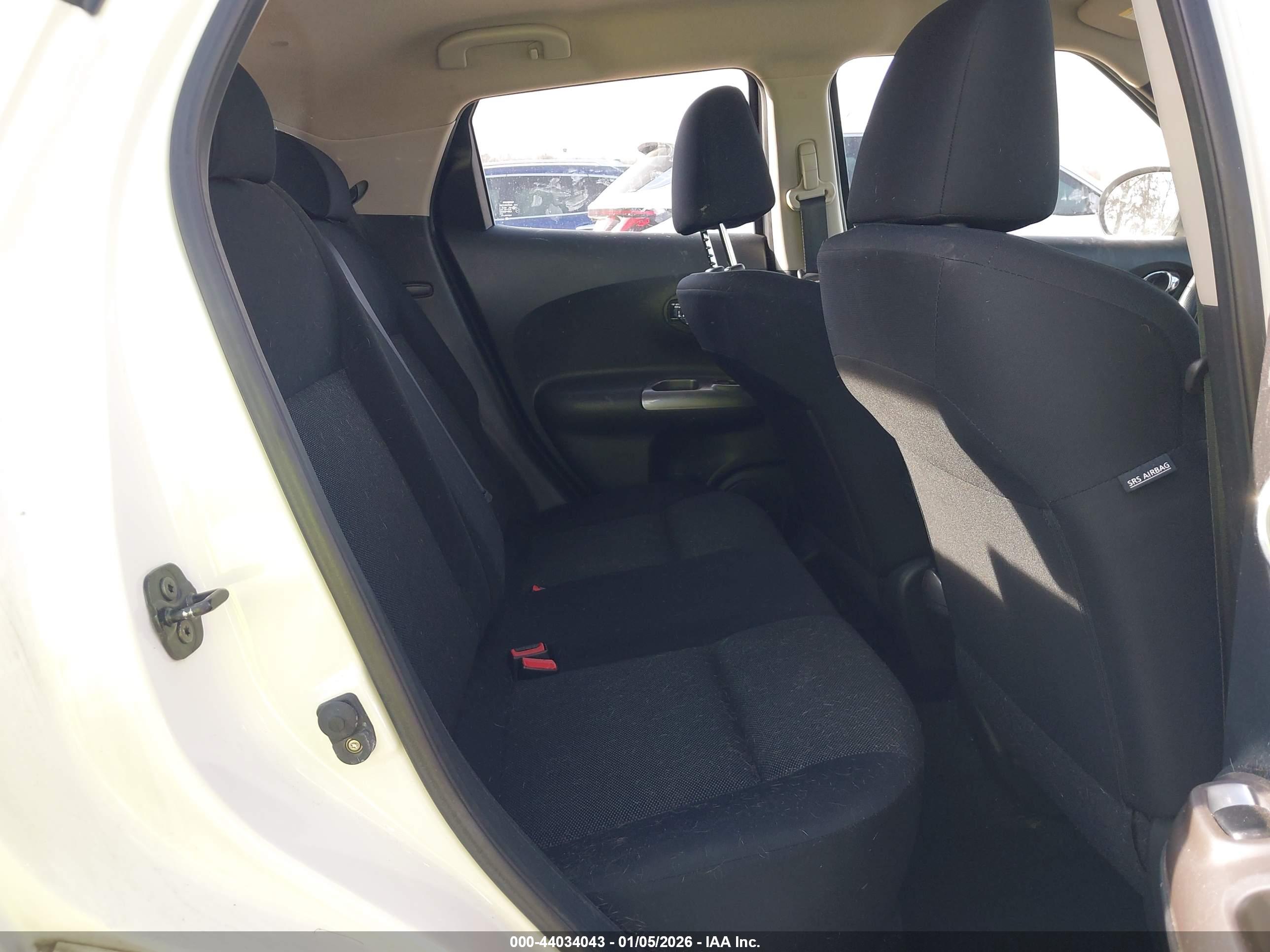 NISSAN JUKE image 8