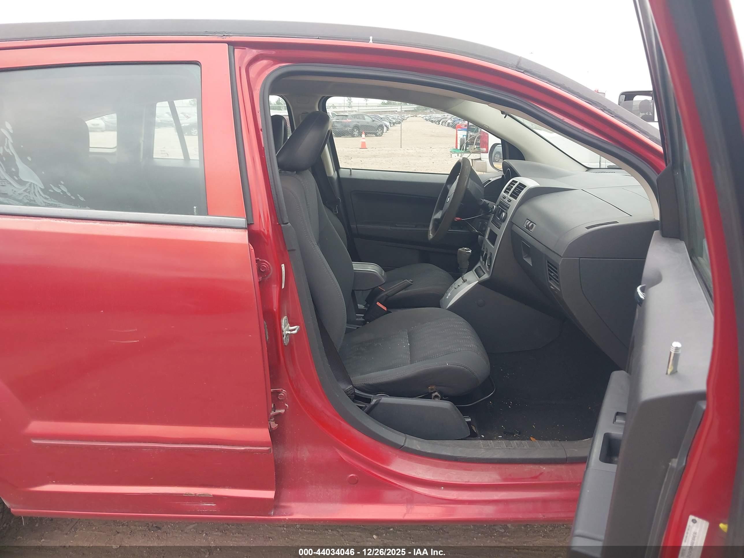 DODGE CALIBER image 5
