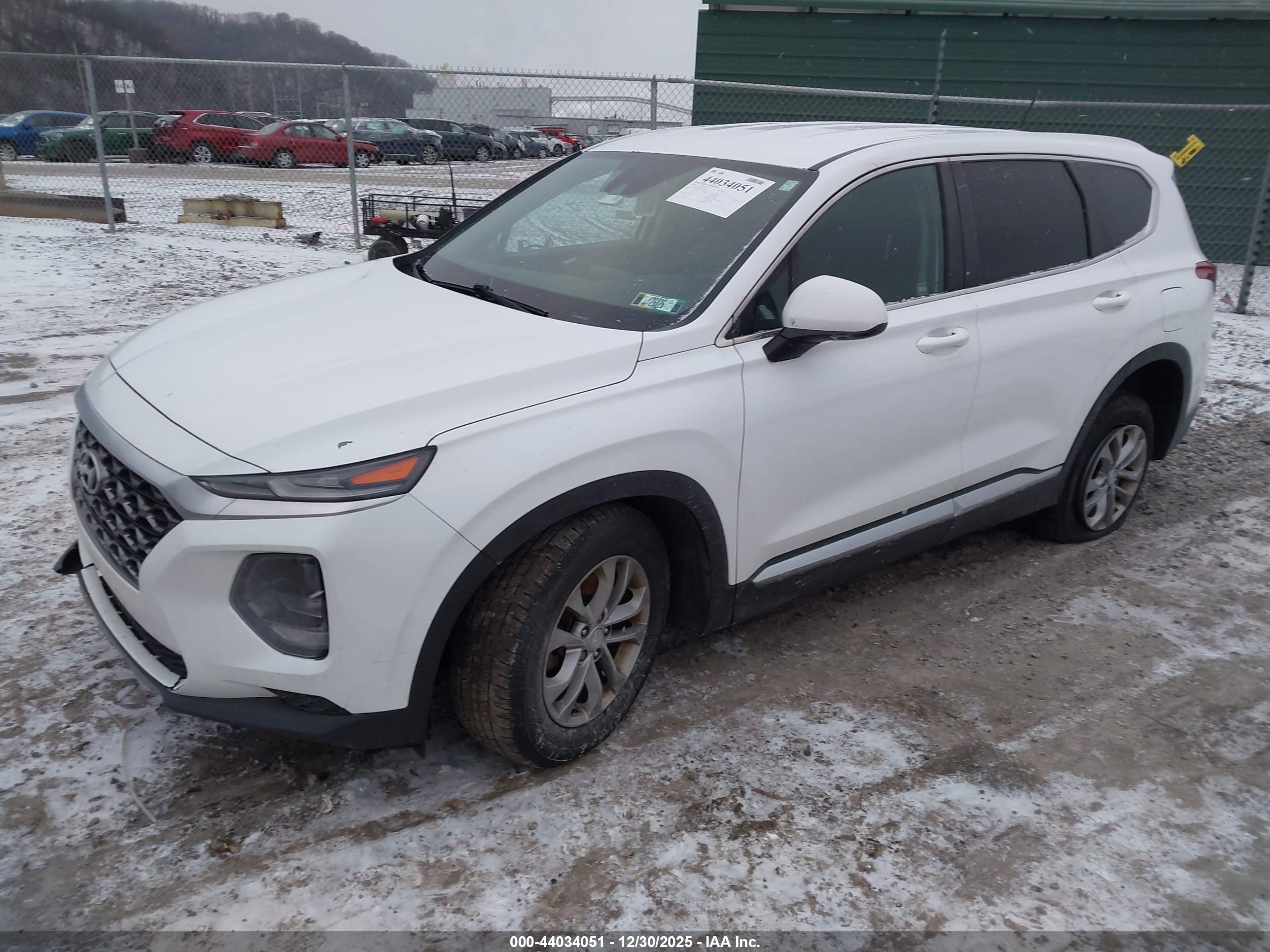 HYUNDAI SANTA image 2