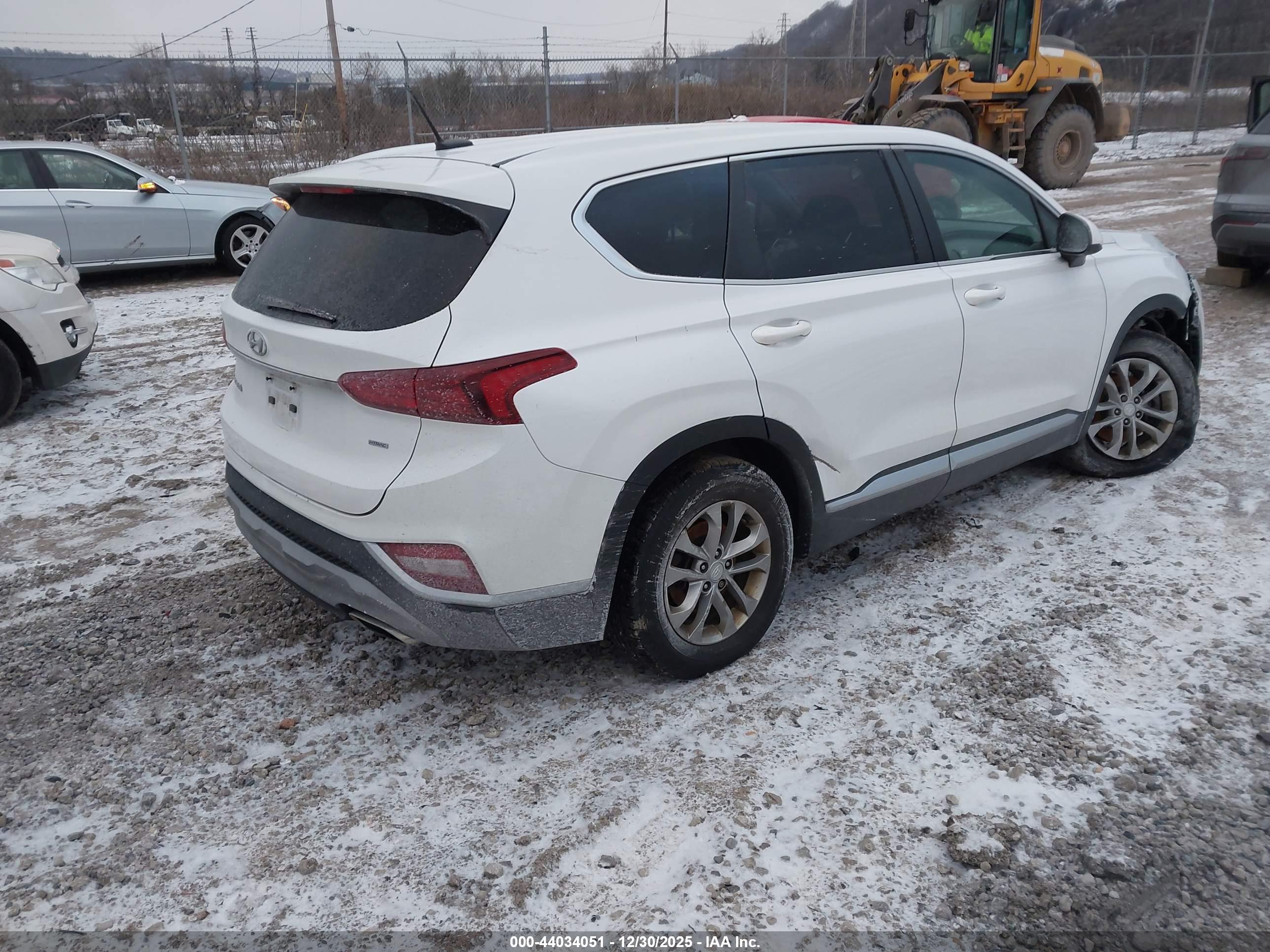 HYUNDAI SANTA image 4