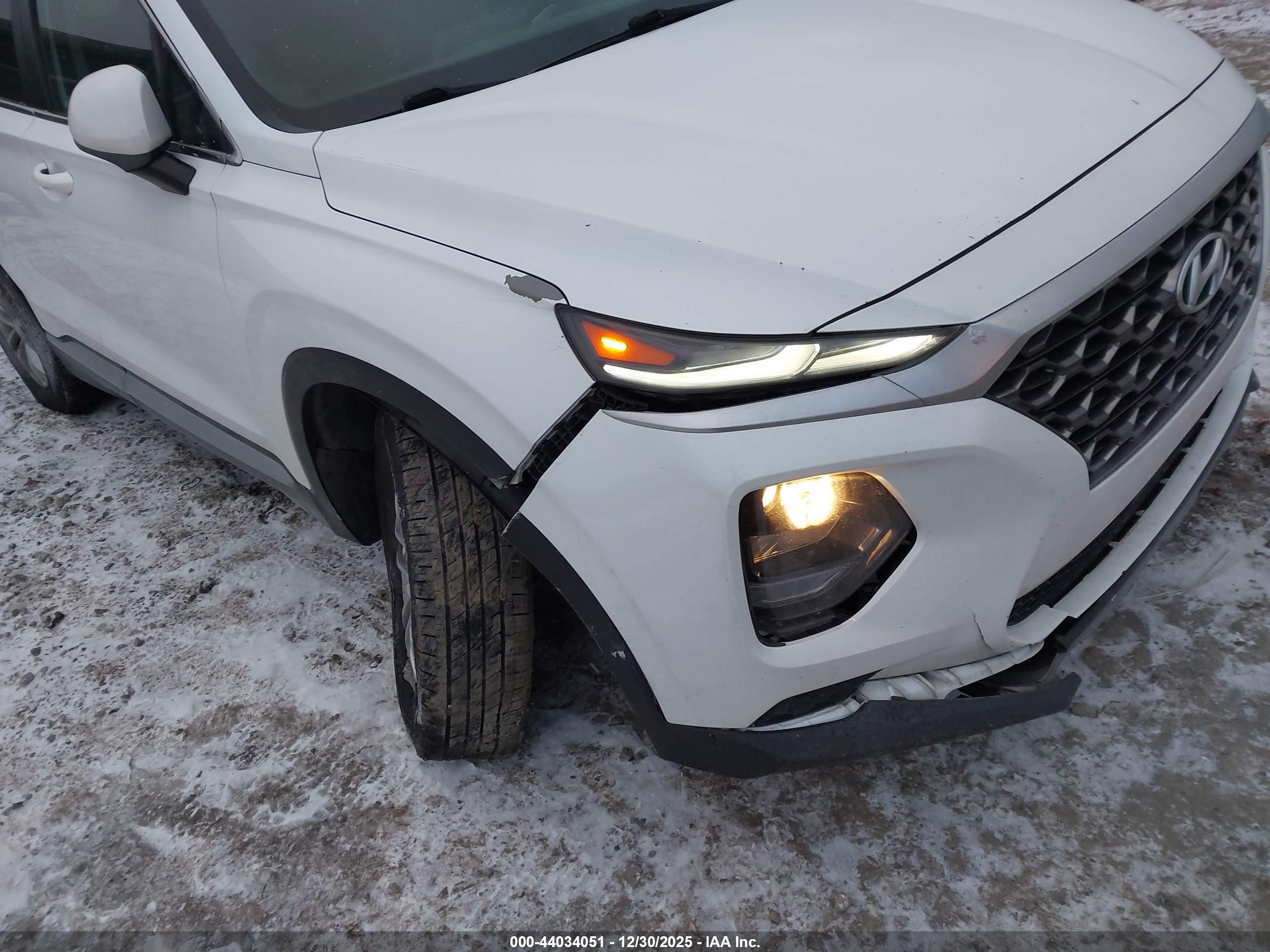 HYUNDAI SANTA image 6