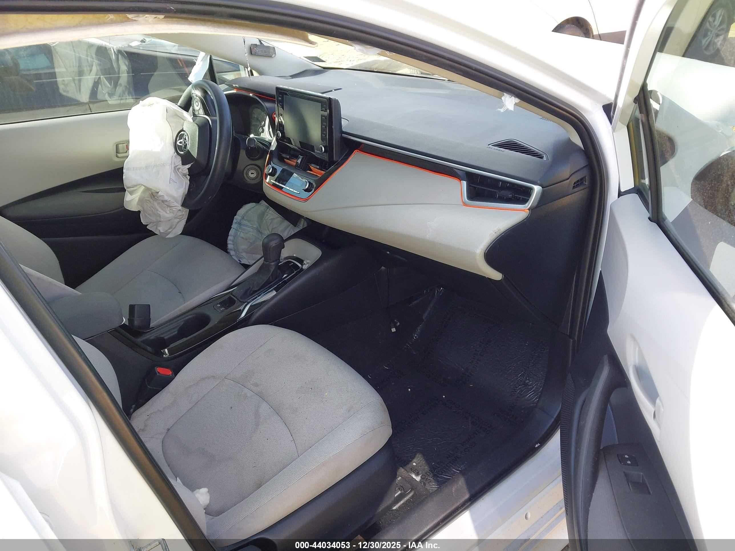 TOYOTA COROLLA image 5