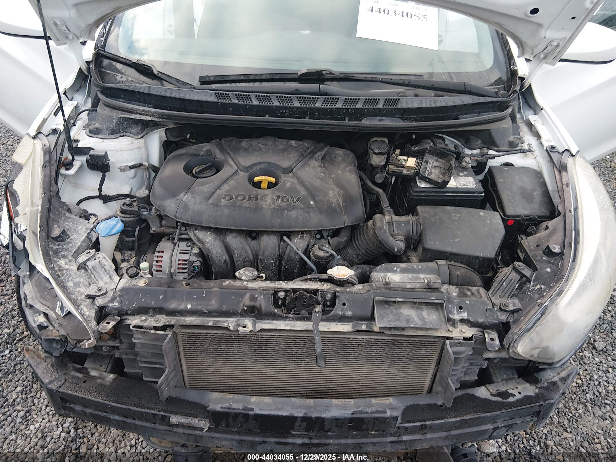 HYUNDAI ELANTRA image 10