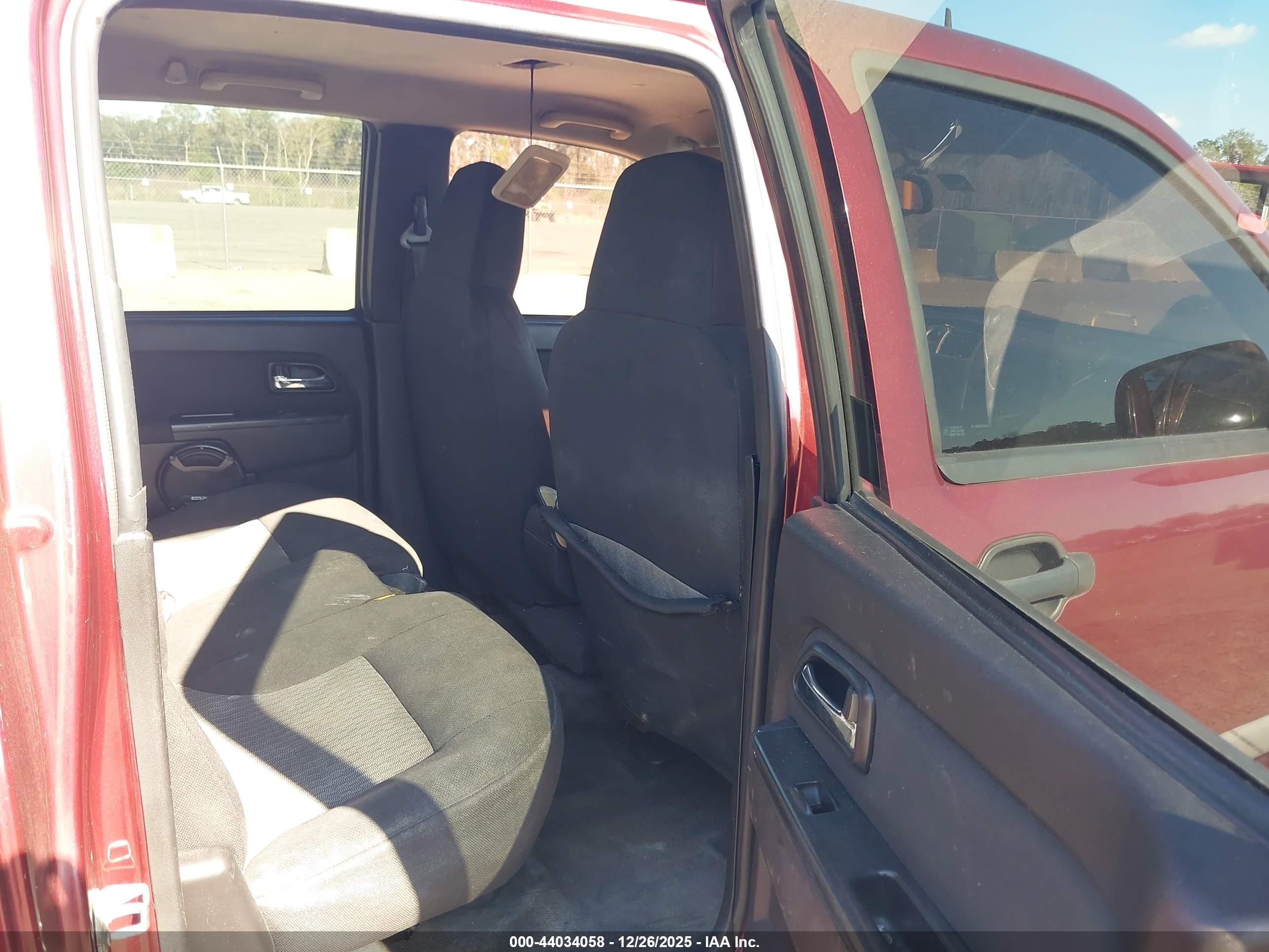 CHEVROLET COLORADO image 8