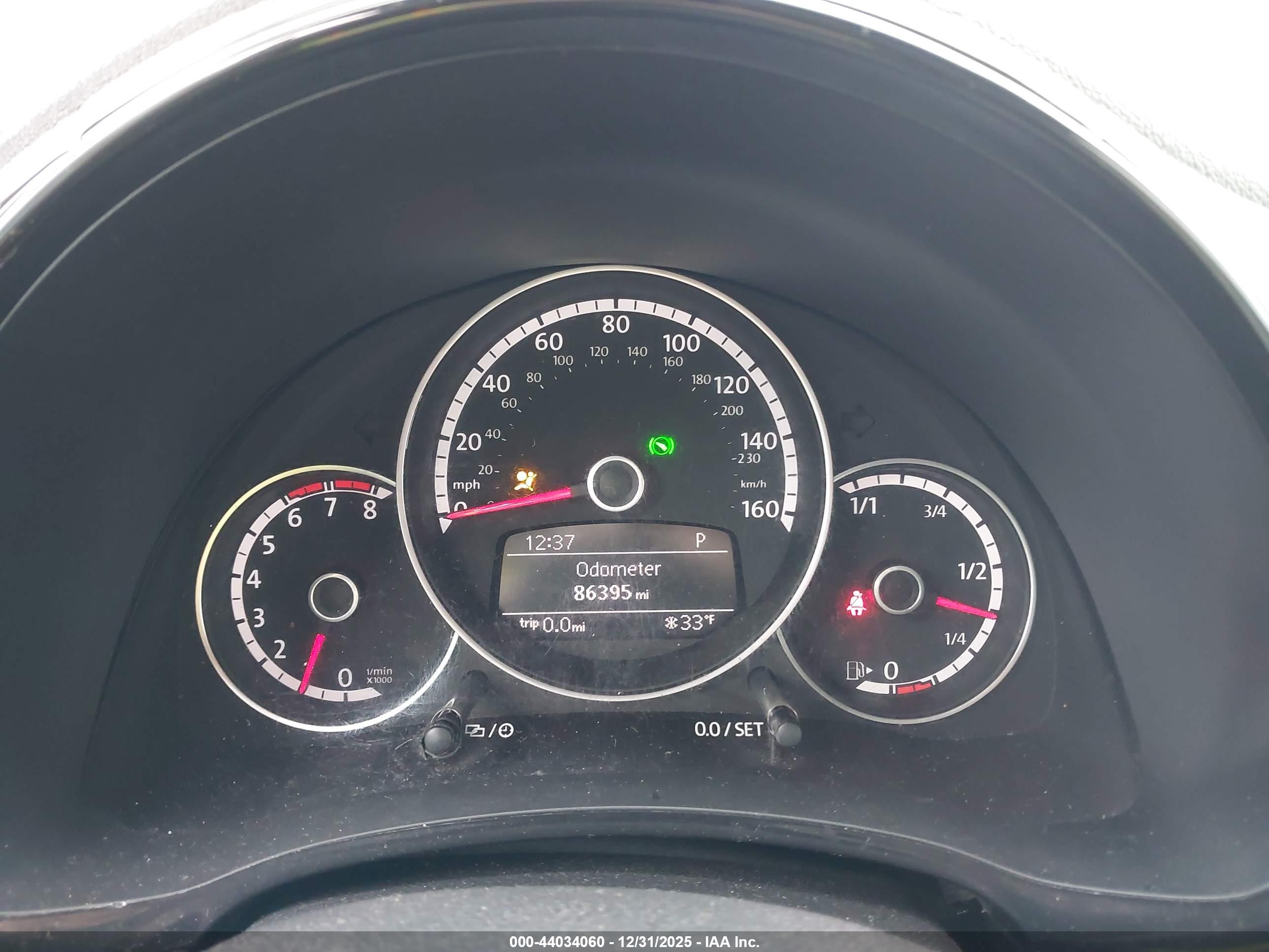 VOLKSWAGEN BEETLE image 7