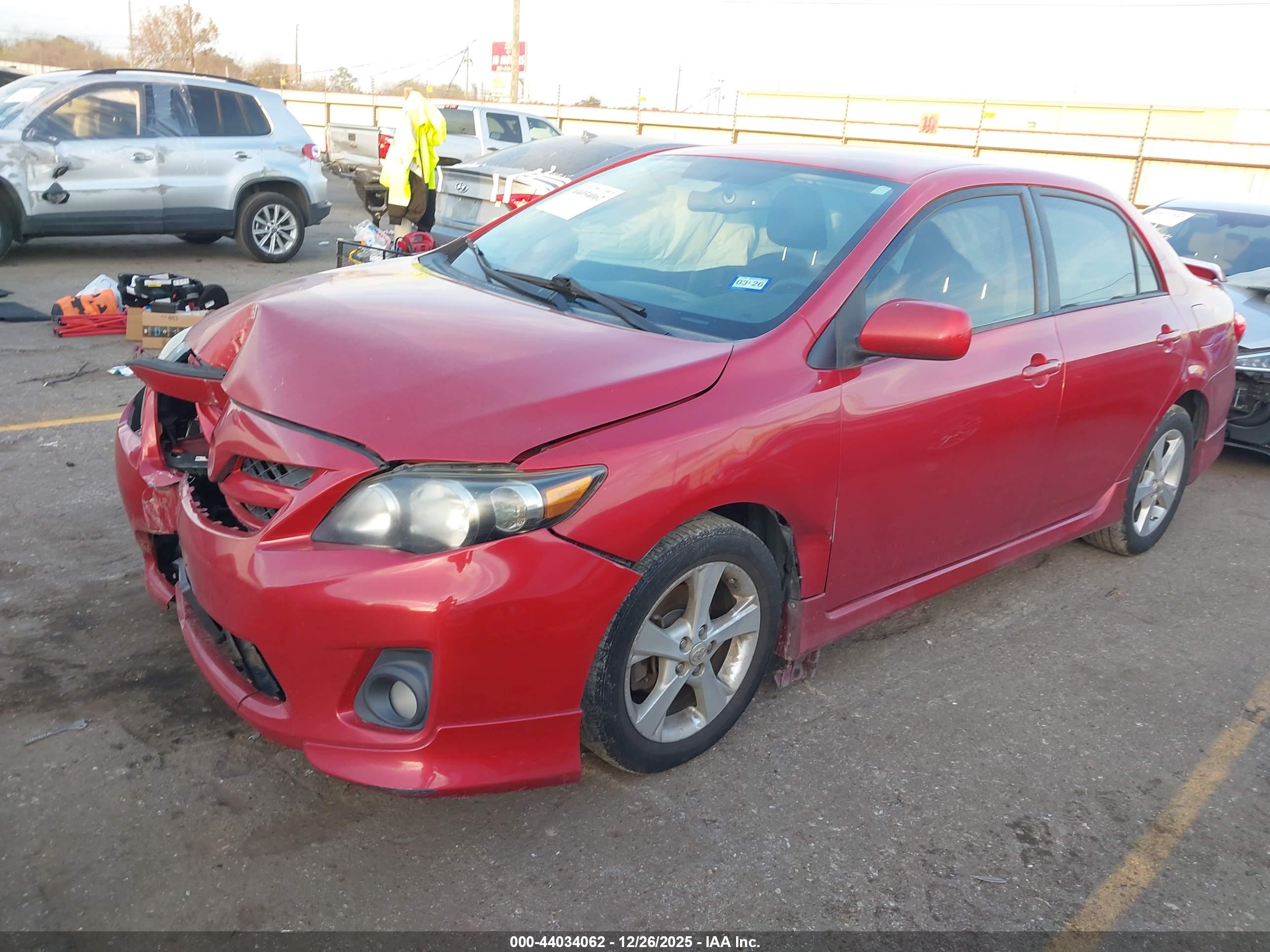 TOYOTA COROLLA image 2