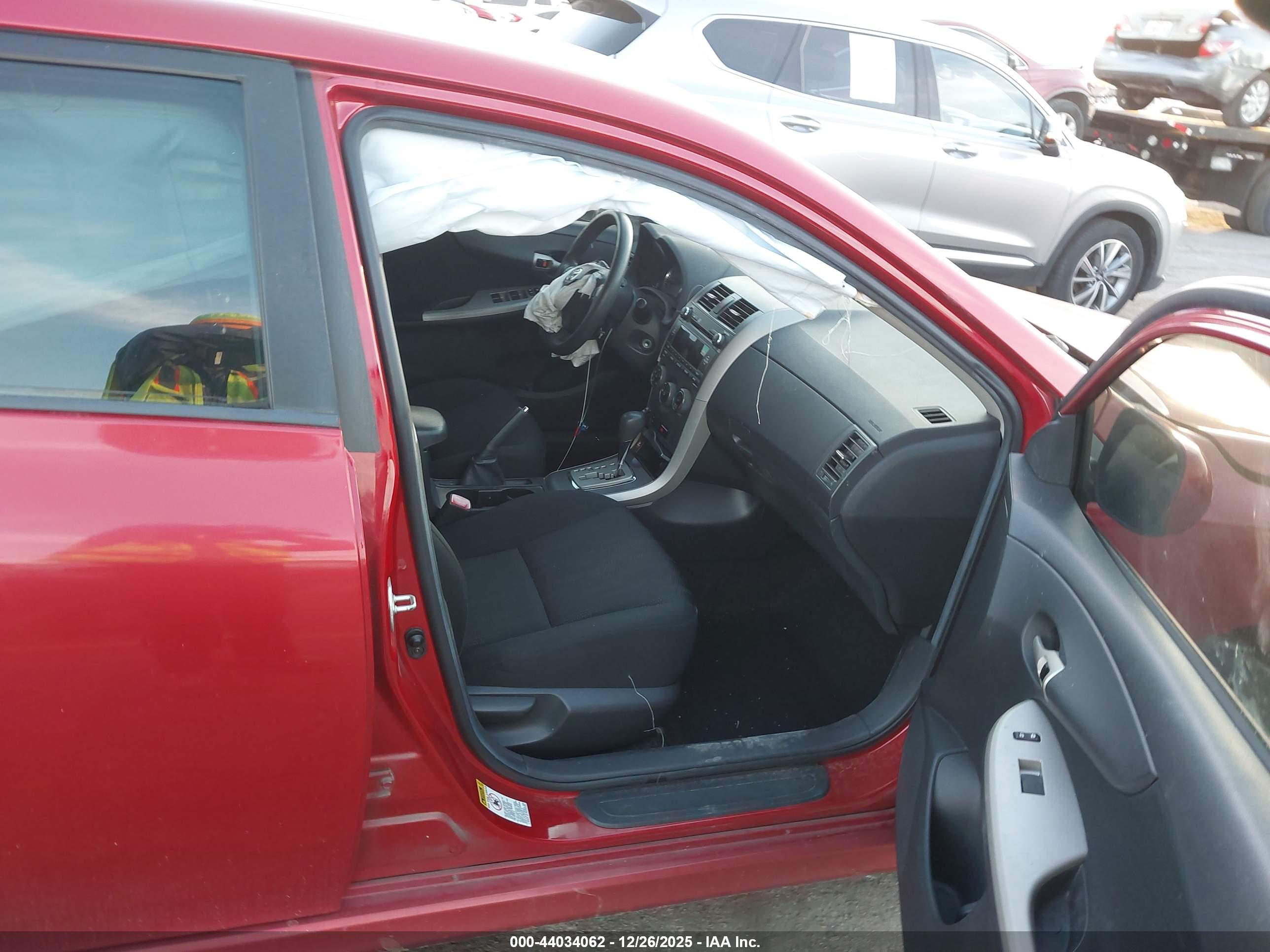 TOYOTA COROLLA image 5