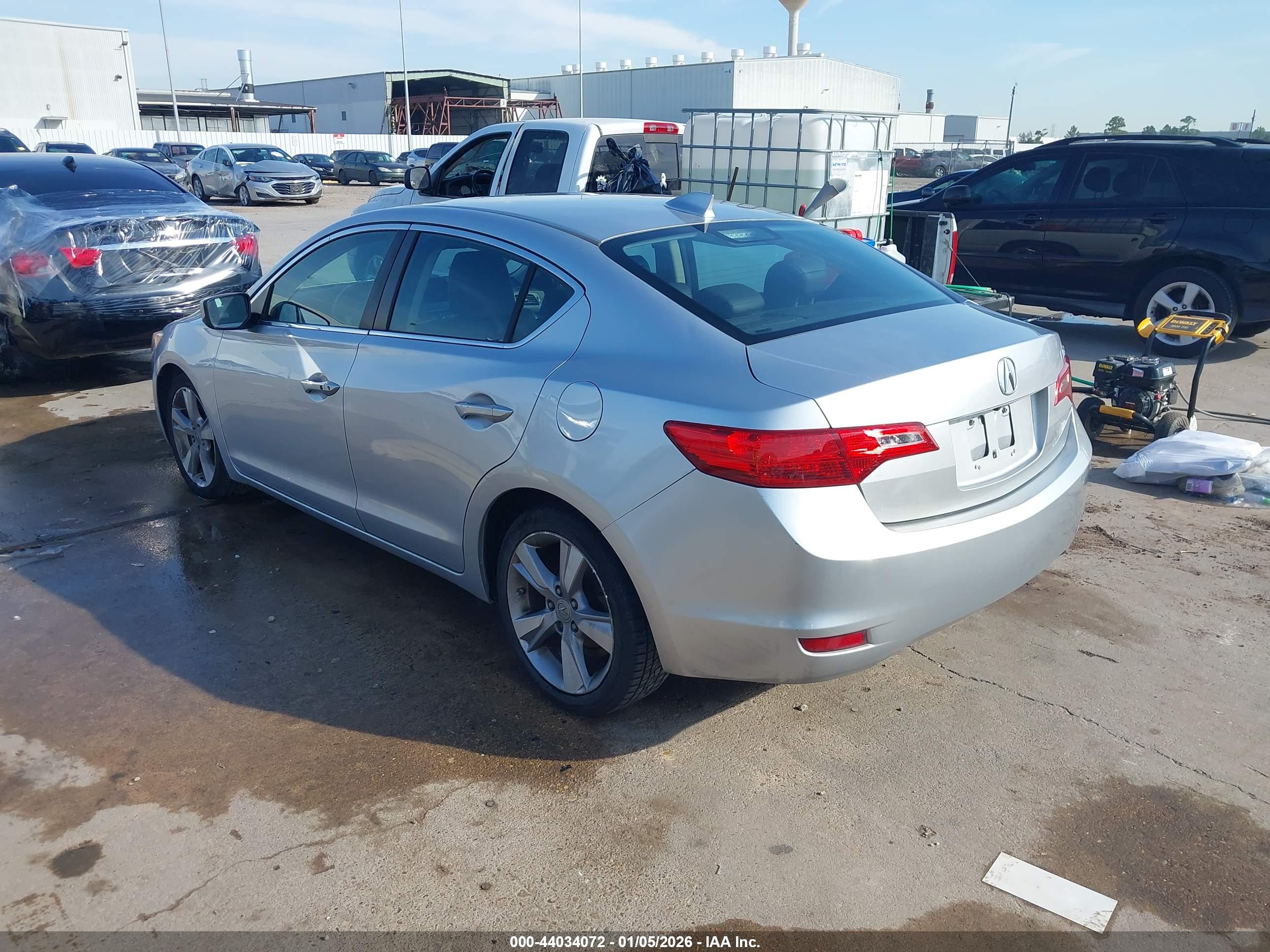 ACURA ILX image 3
