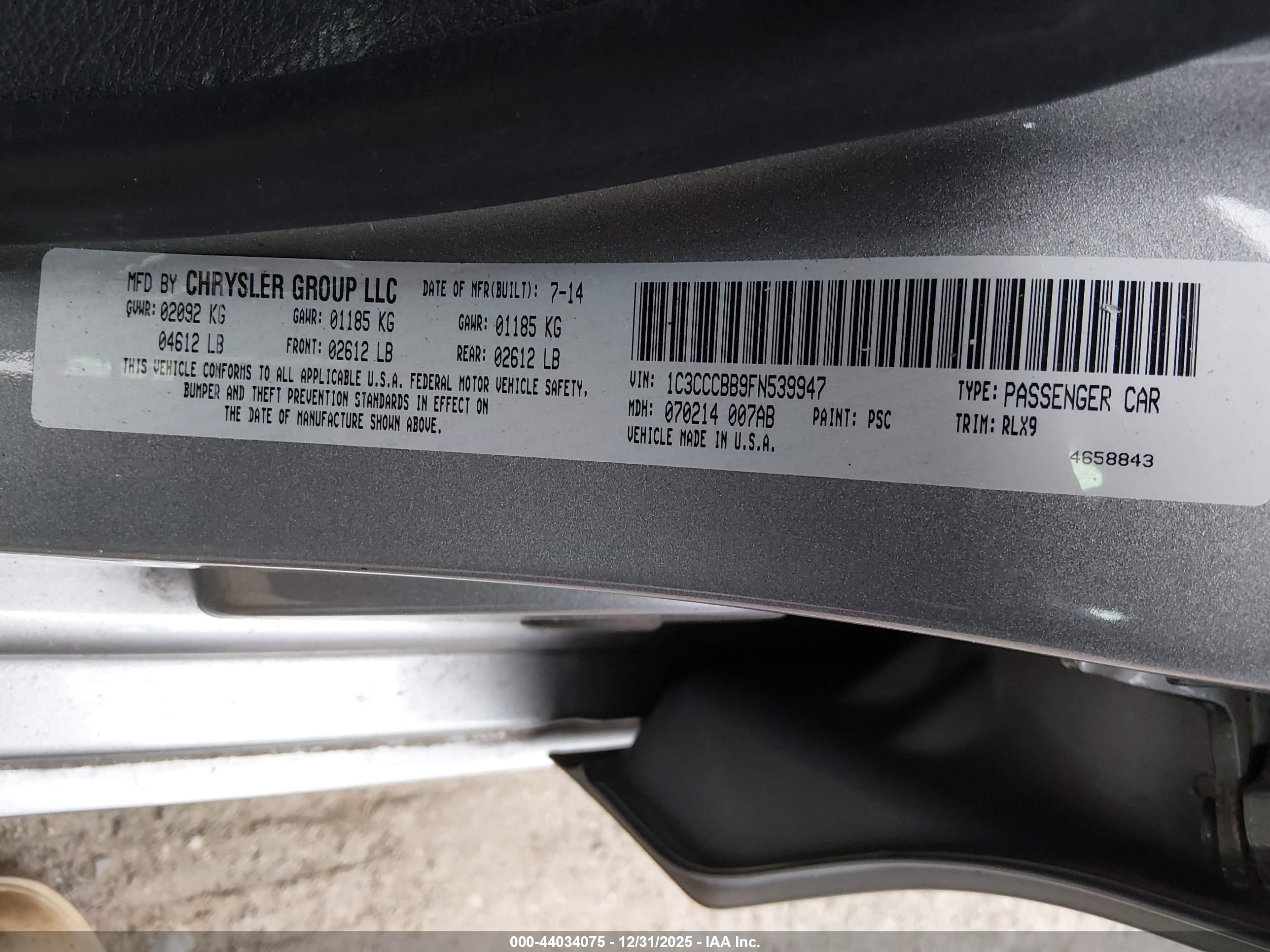 CHRYSLER 200 image 9