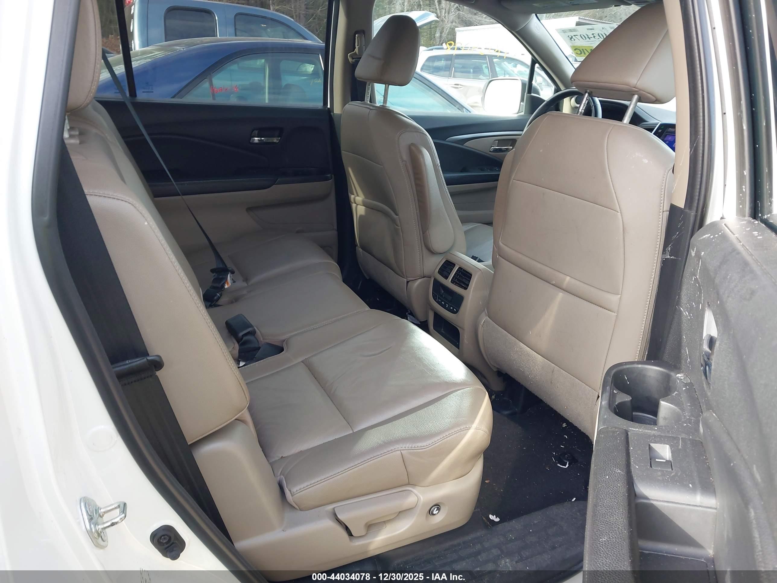 HONDA PILOT image 8