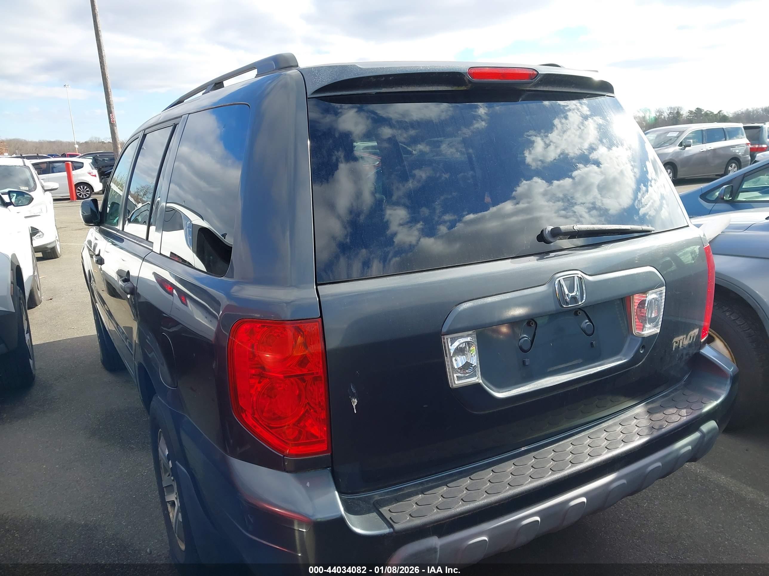 HONDA PILOT image 3