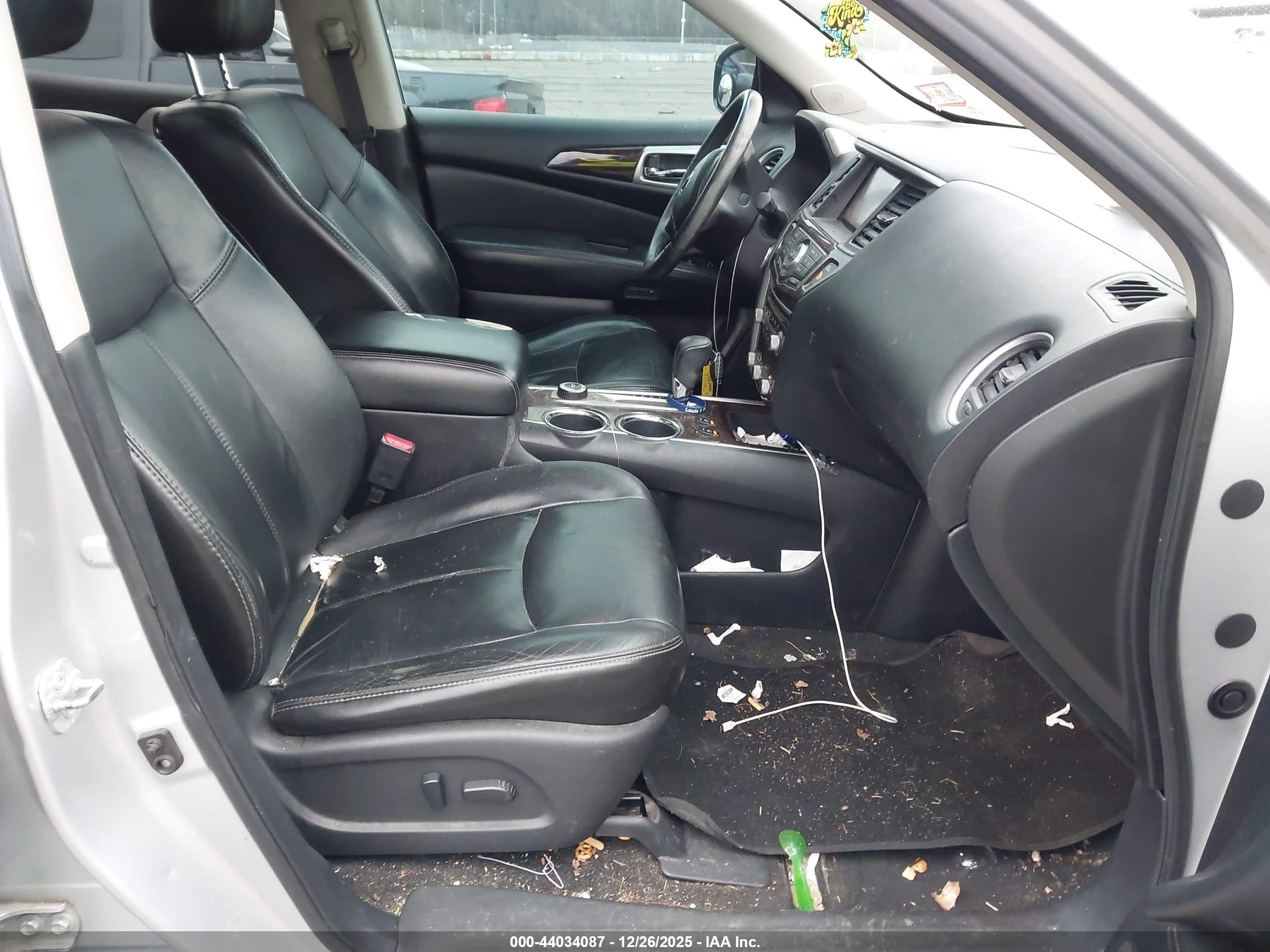 NISSAN PATHFINDER image 5