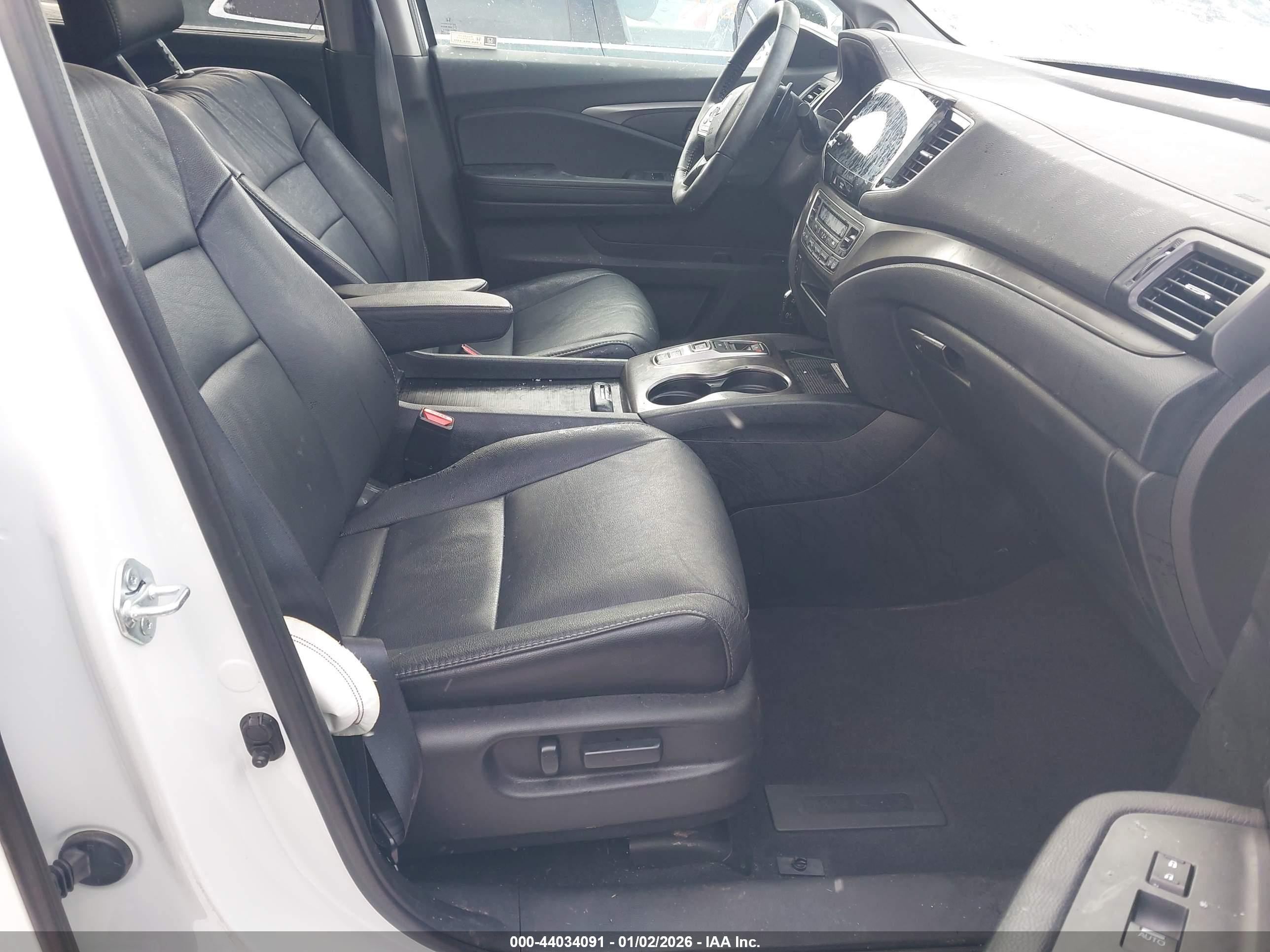 HONDA PILOT image 5