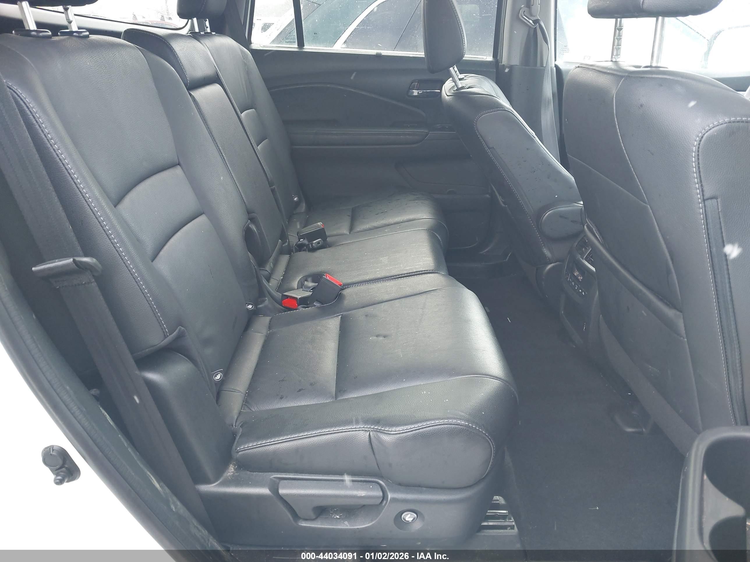 HONDA PILOT image 8
