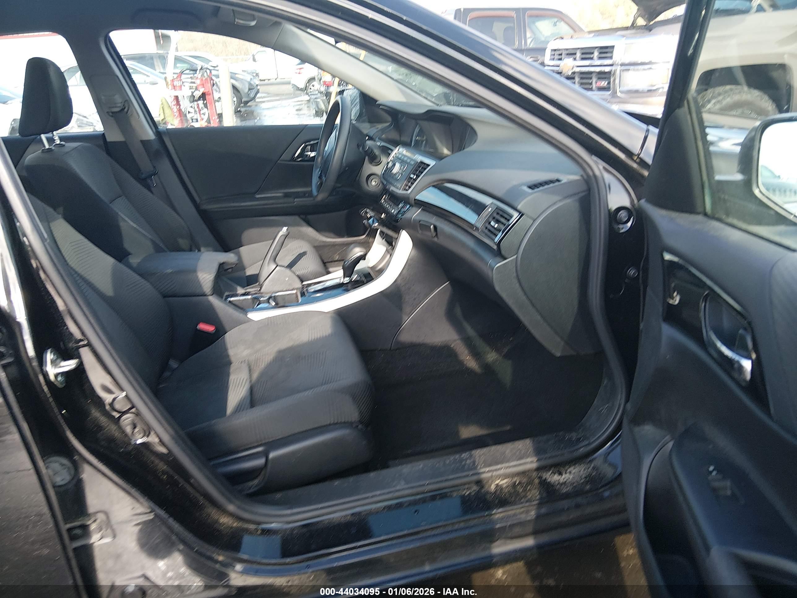 HONDA ACCORD image 5