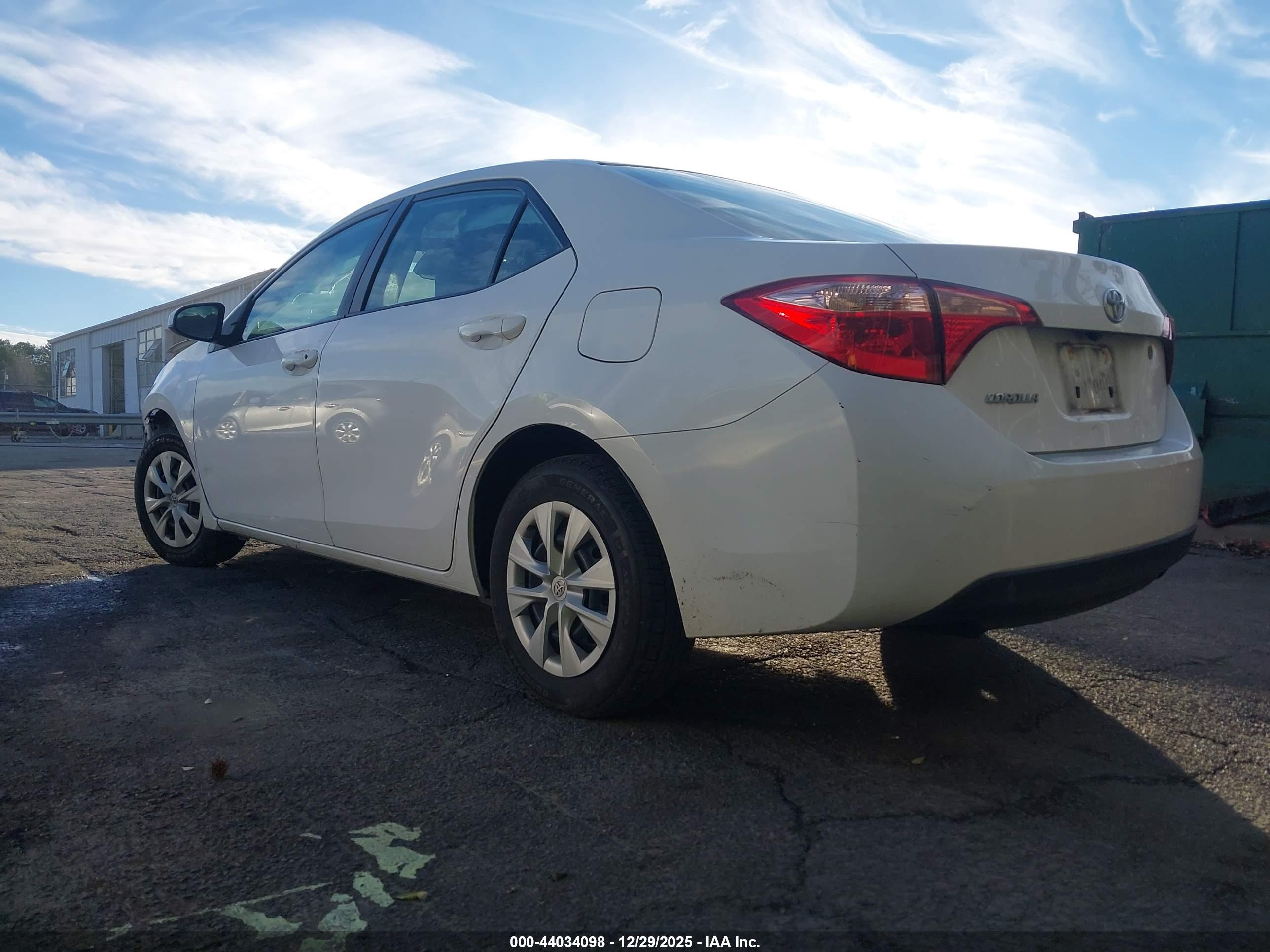 TOYOTA COROLLA image 3