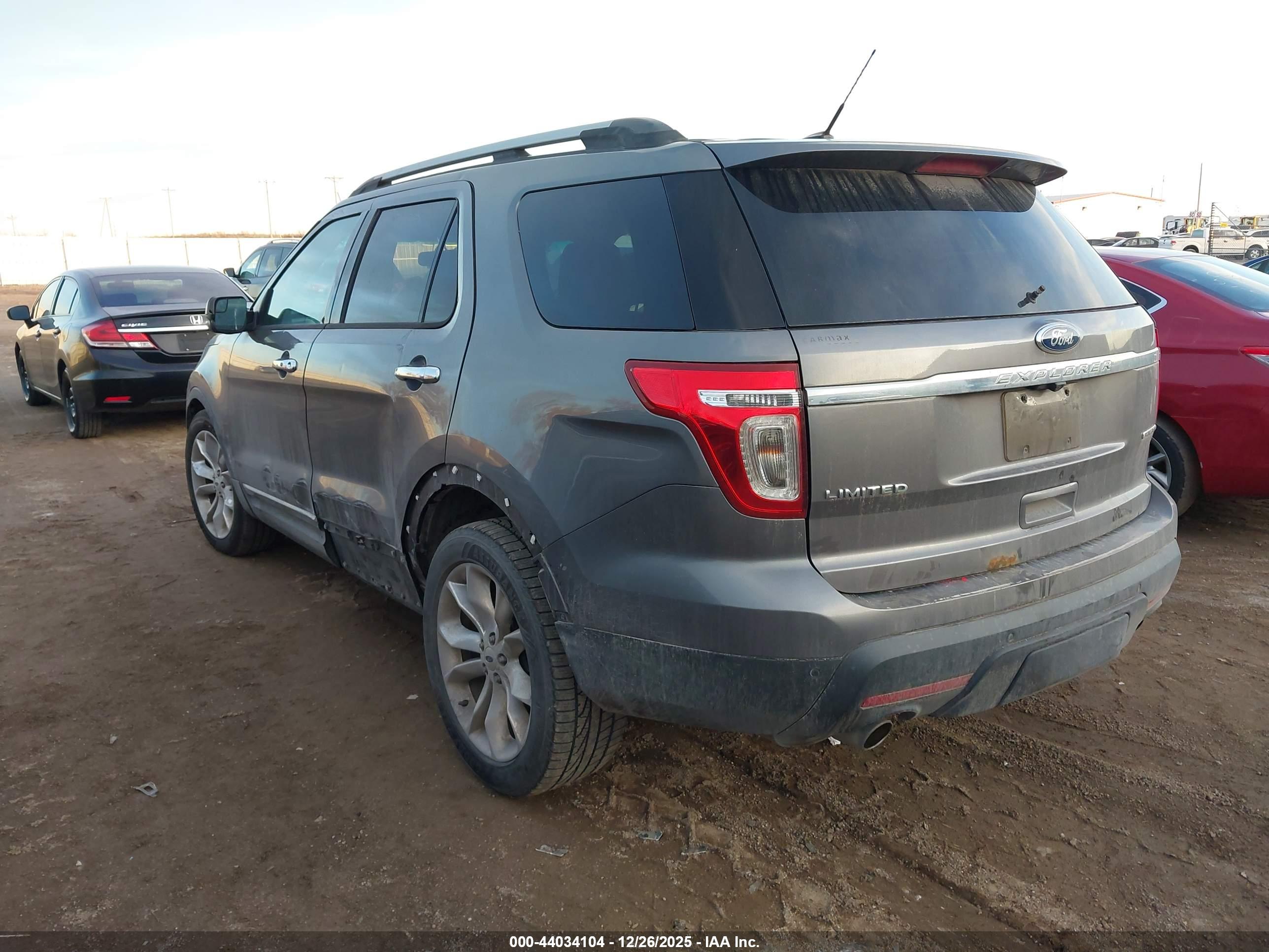 FORD EXPLORER image 3
