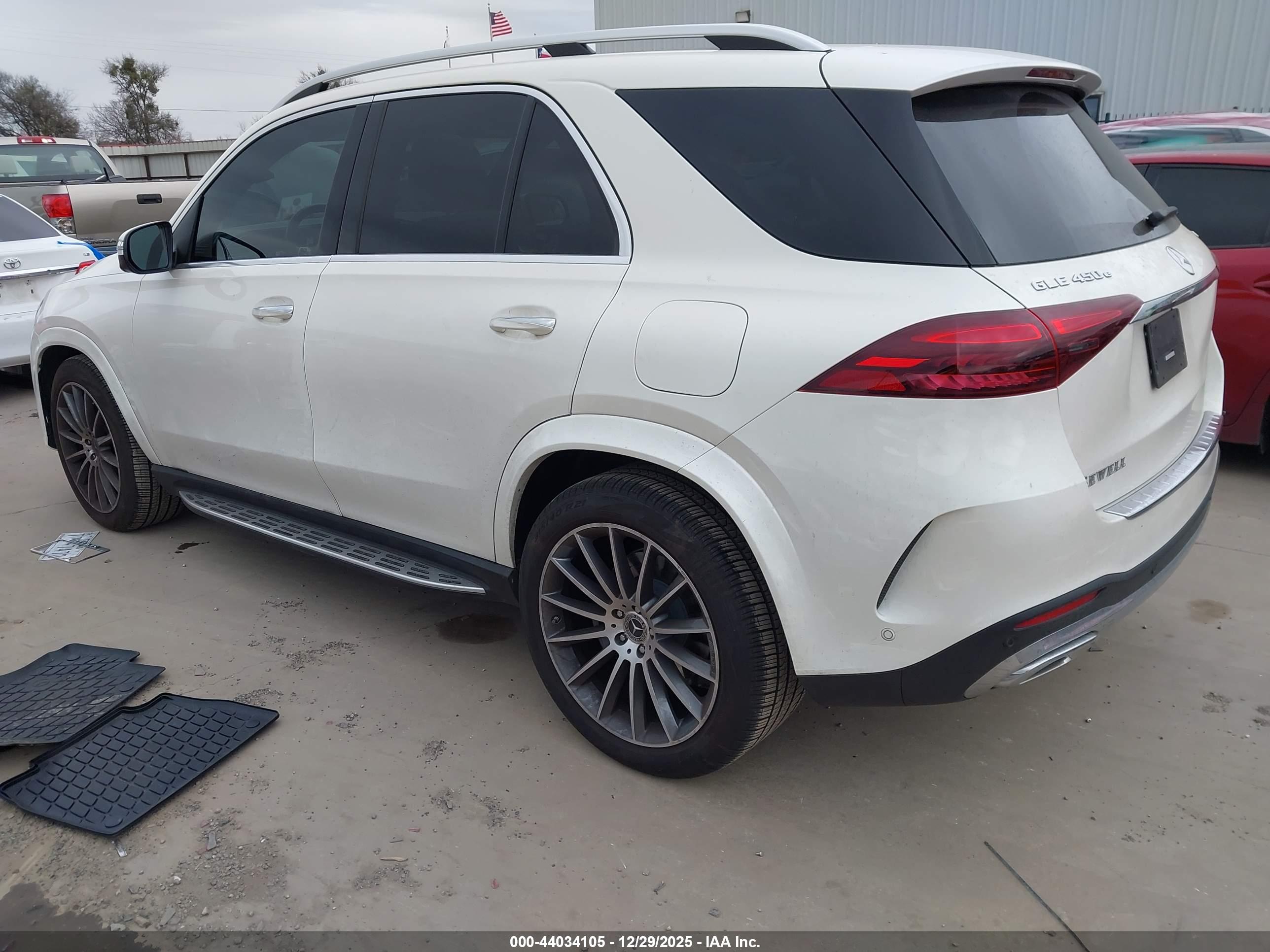 MERCEDES-BENZ GLE image 3