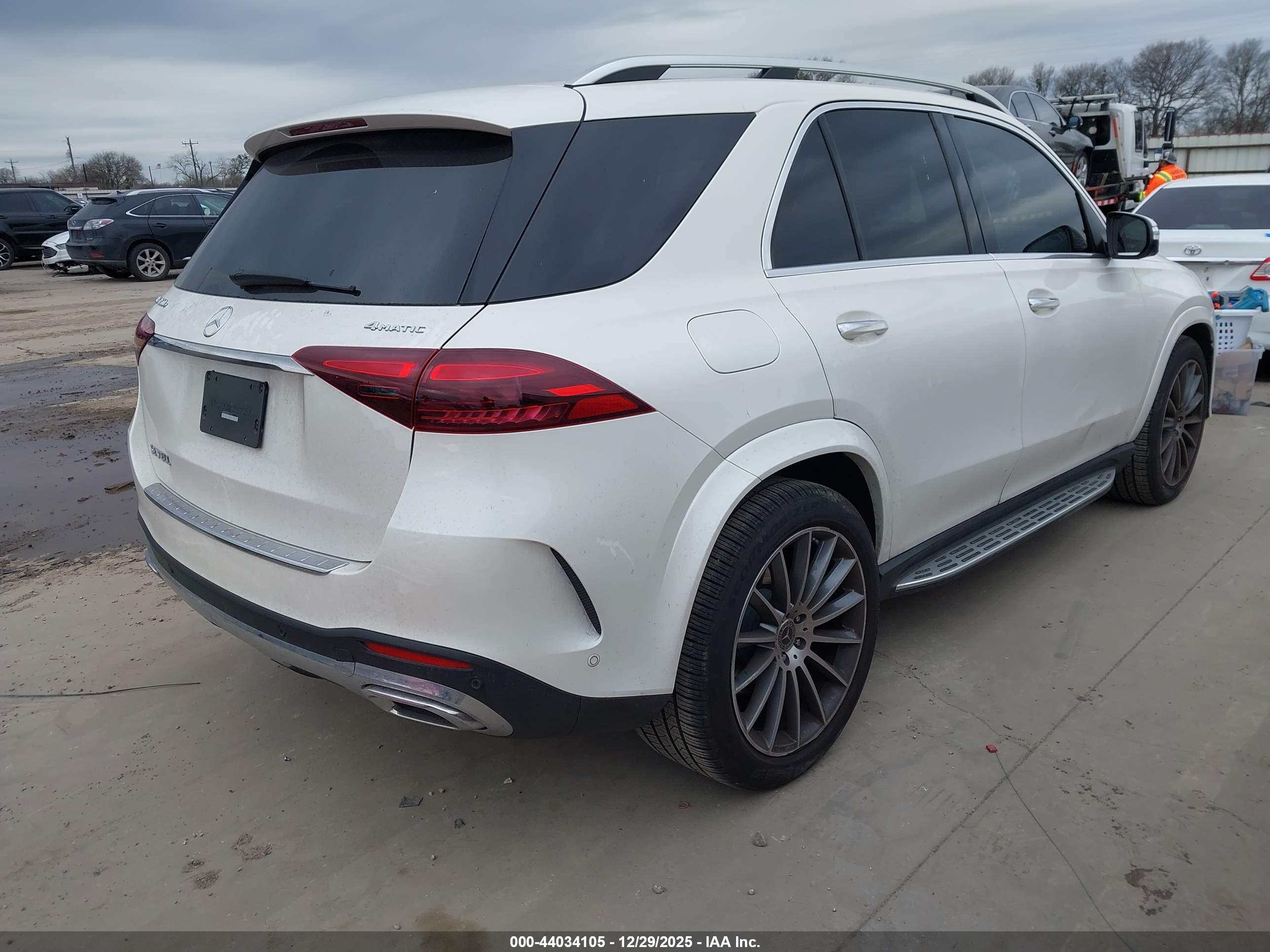 MERCEDES-BENZ GLE image 4