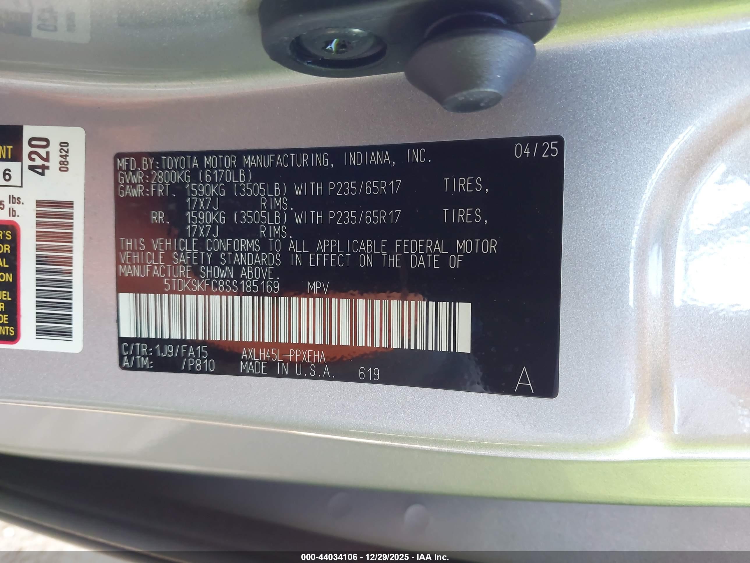 TOYOTA SIENNA image 9