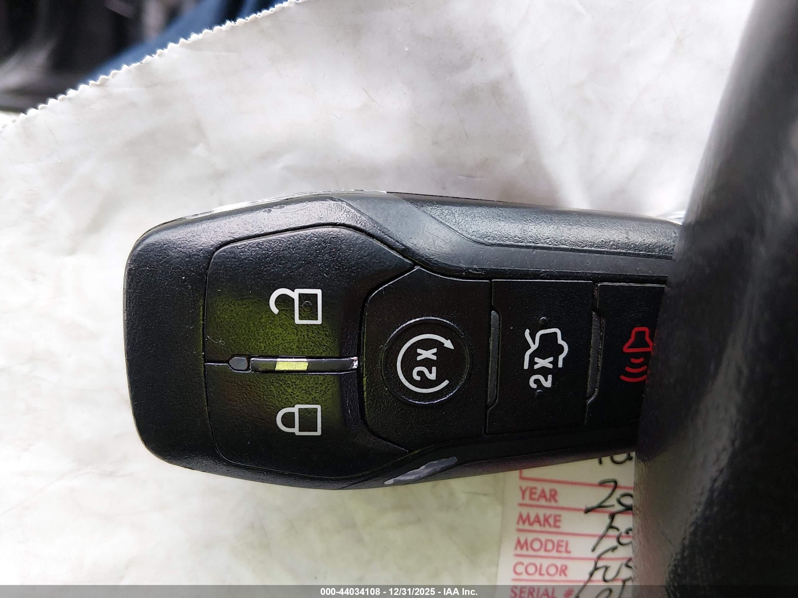 FORD FUSION image 11