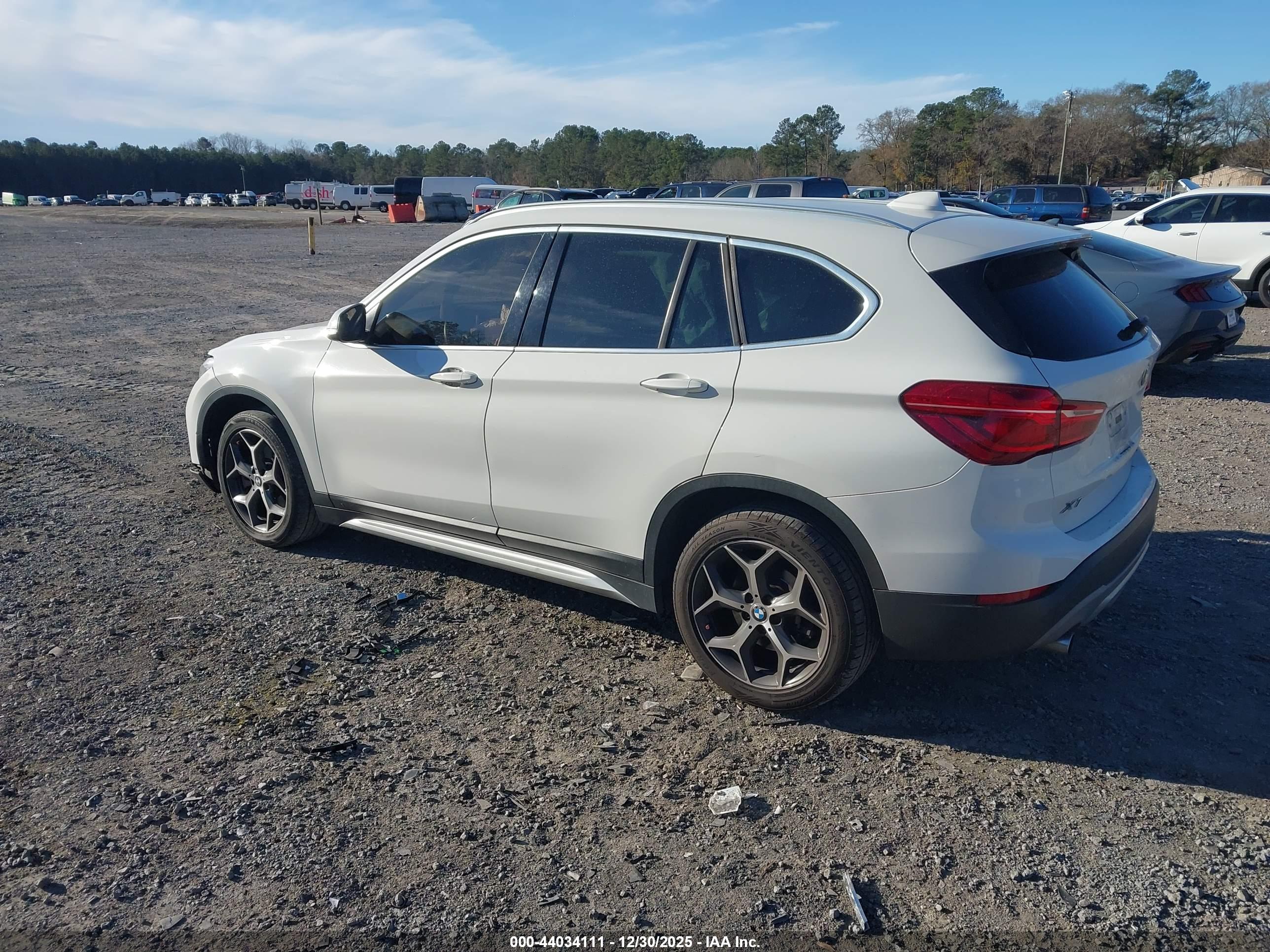 BMW X1 image 3