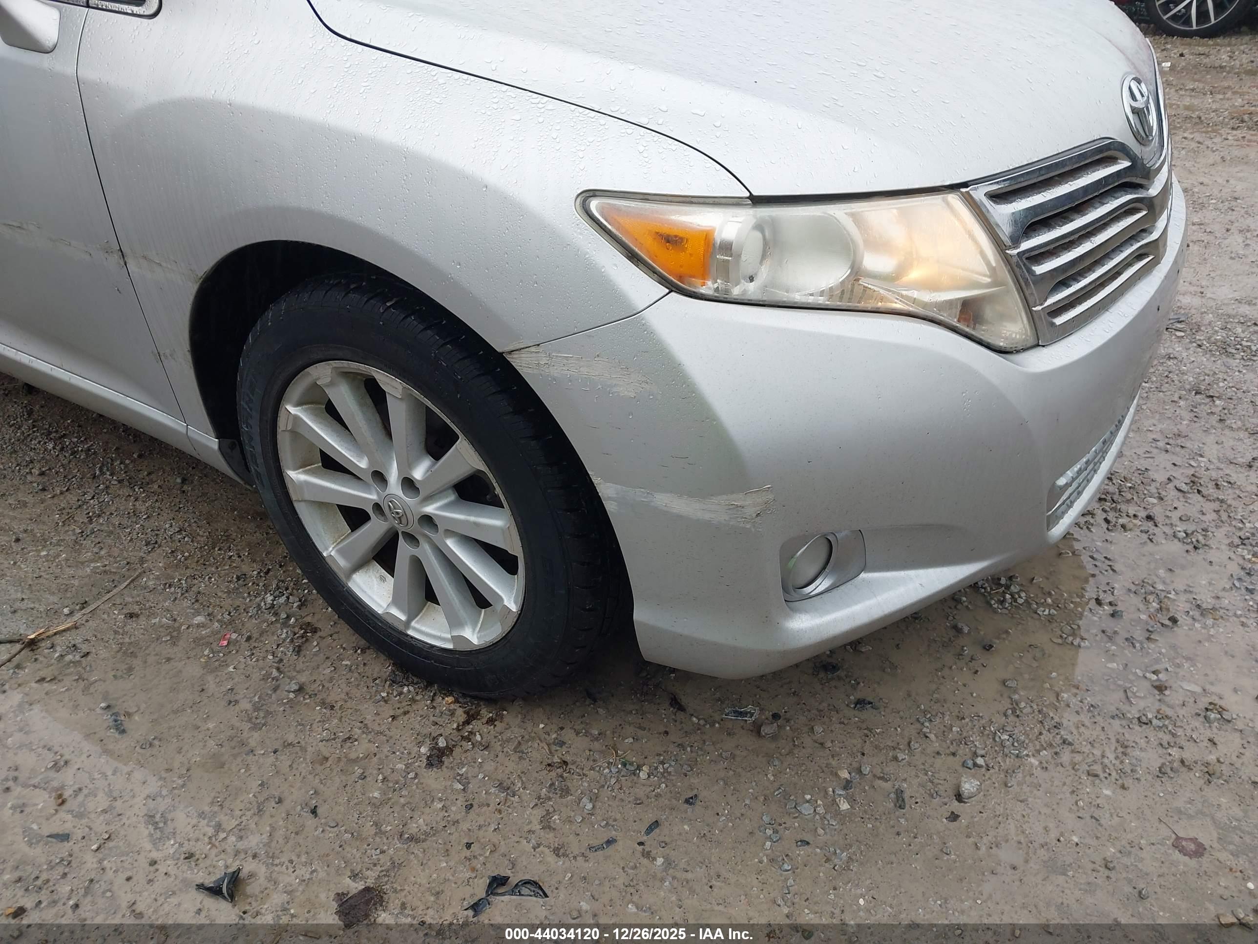 TOYOTA VENZA image 6