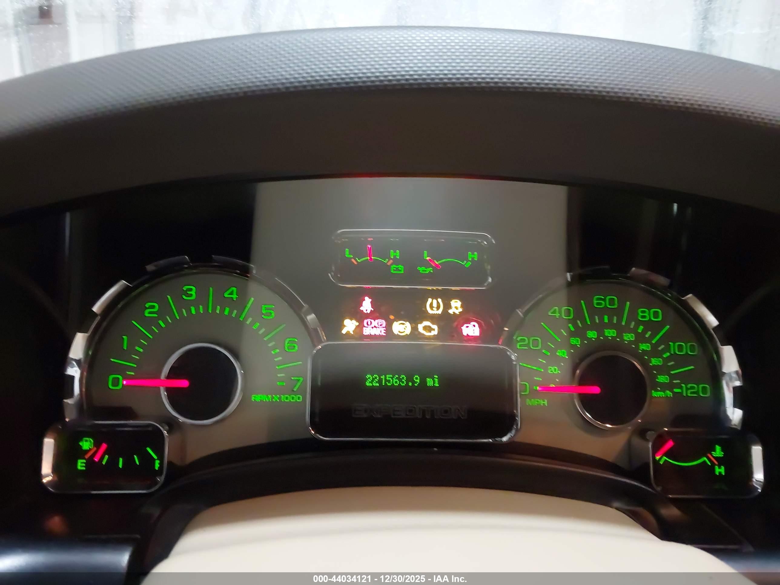 FORD EXPEDITION image 7