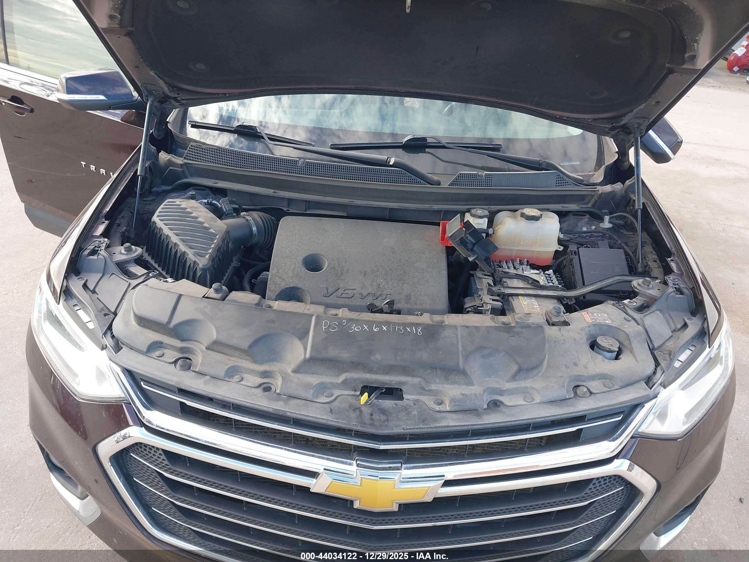 CHEVROLET TRAVERSE image 10