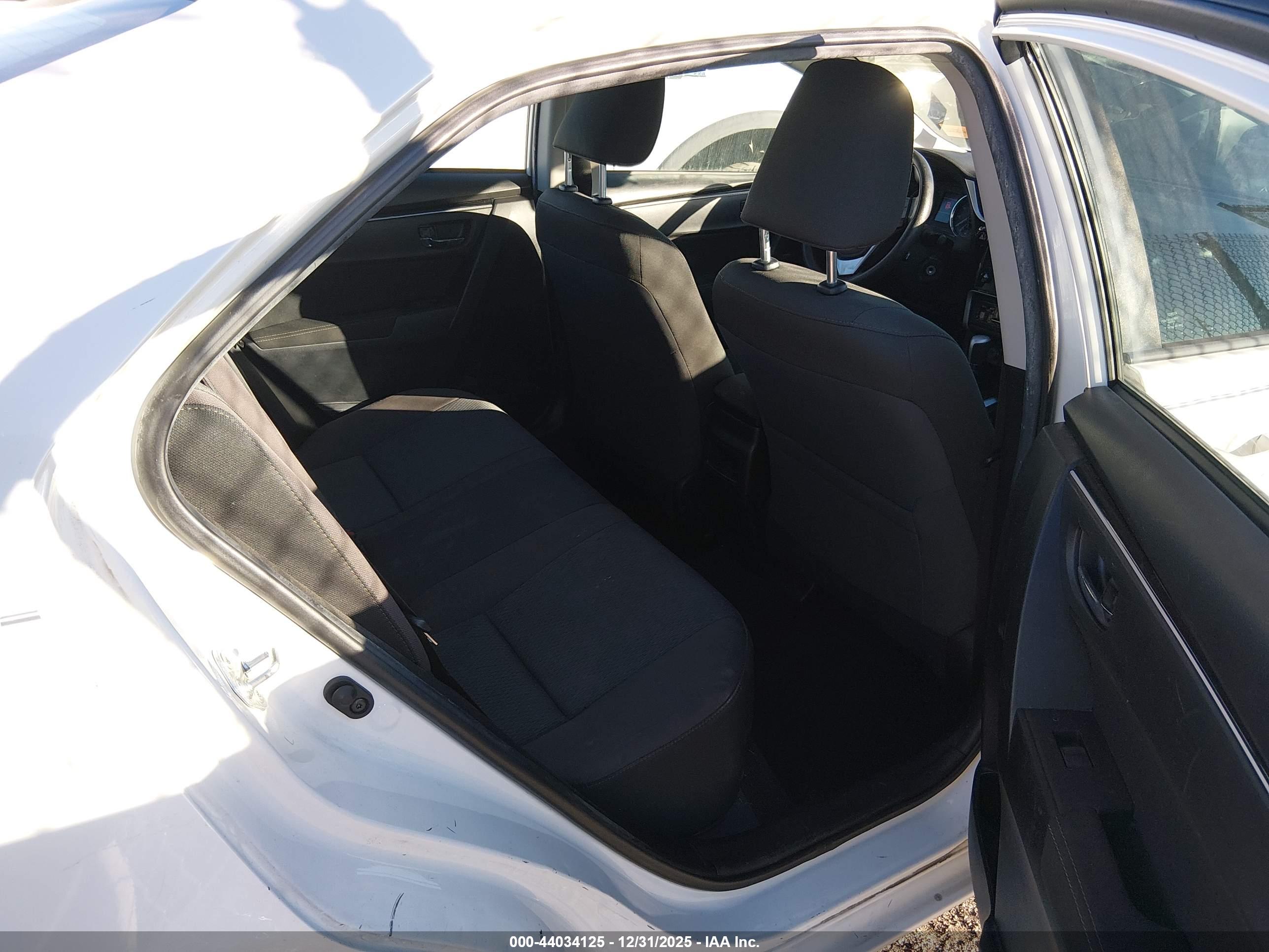 TOYOTA COROLLA image 8