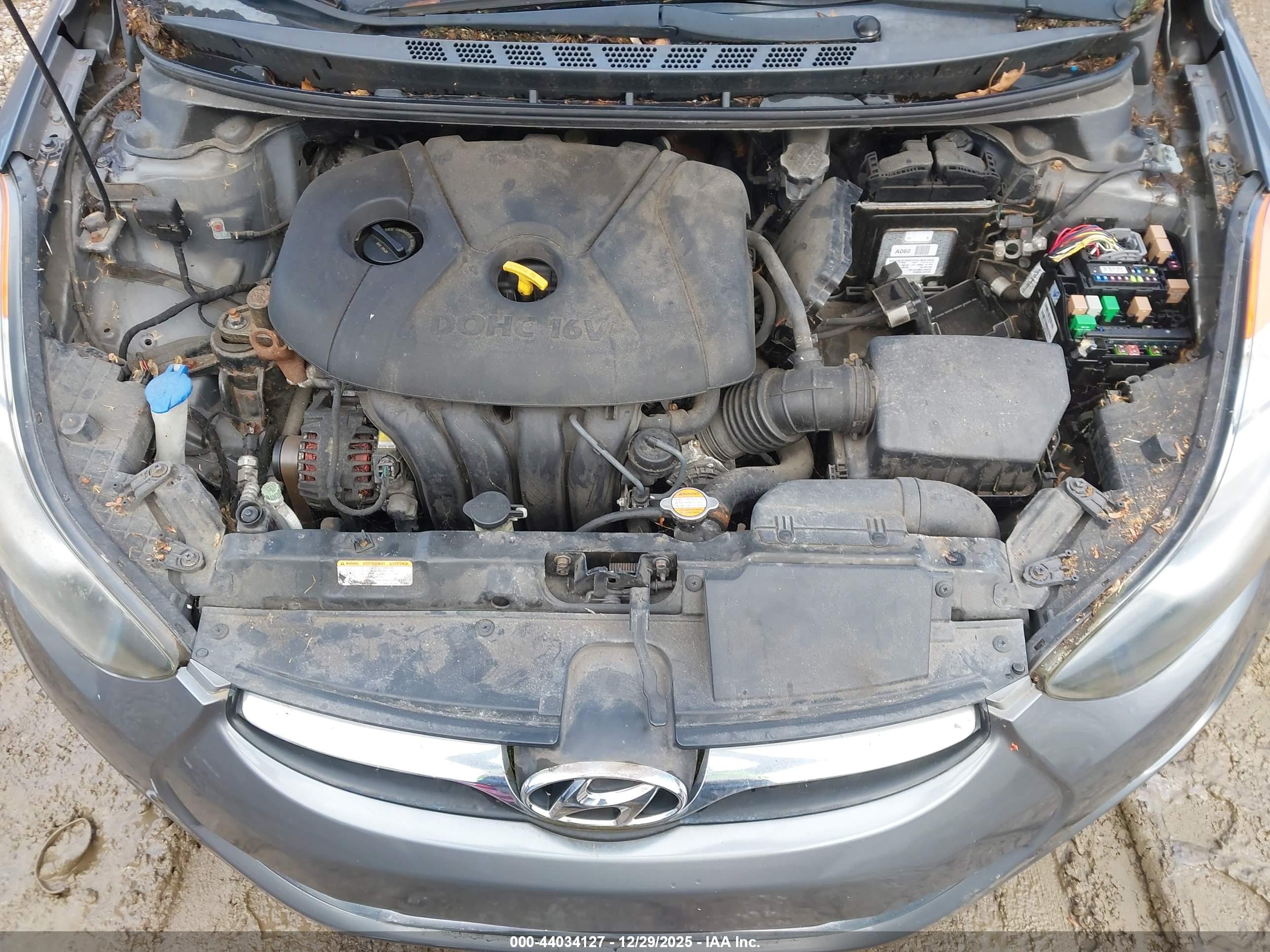 HYUNDAI ELANTRA image 10